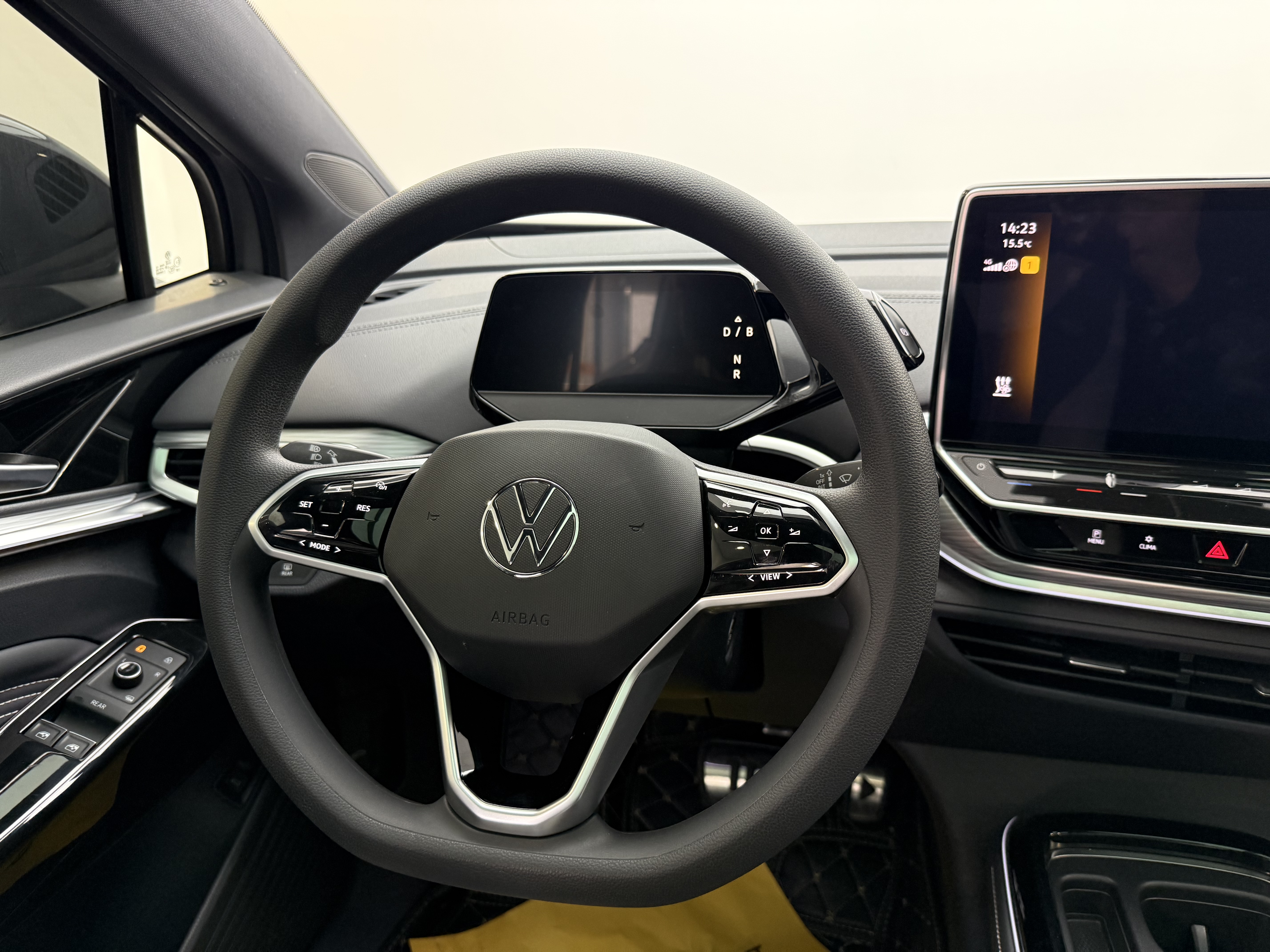 Volkswagen ID.4 Crozz 2023 #15 Volkswagen ID.4 Crozz 2023 car image #15