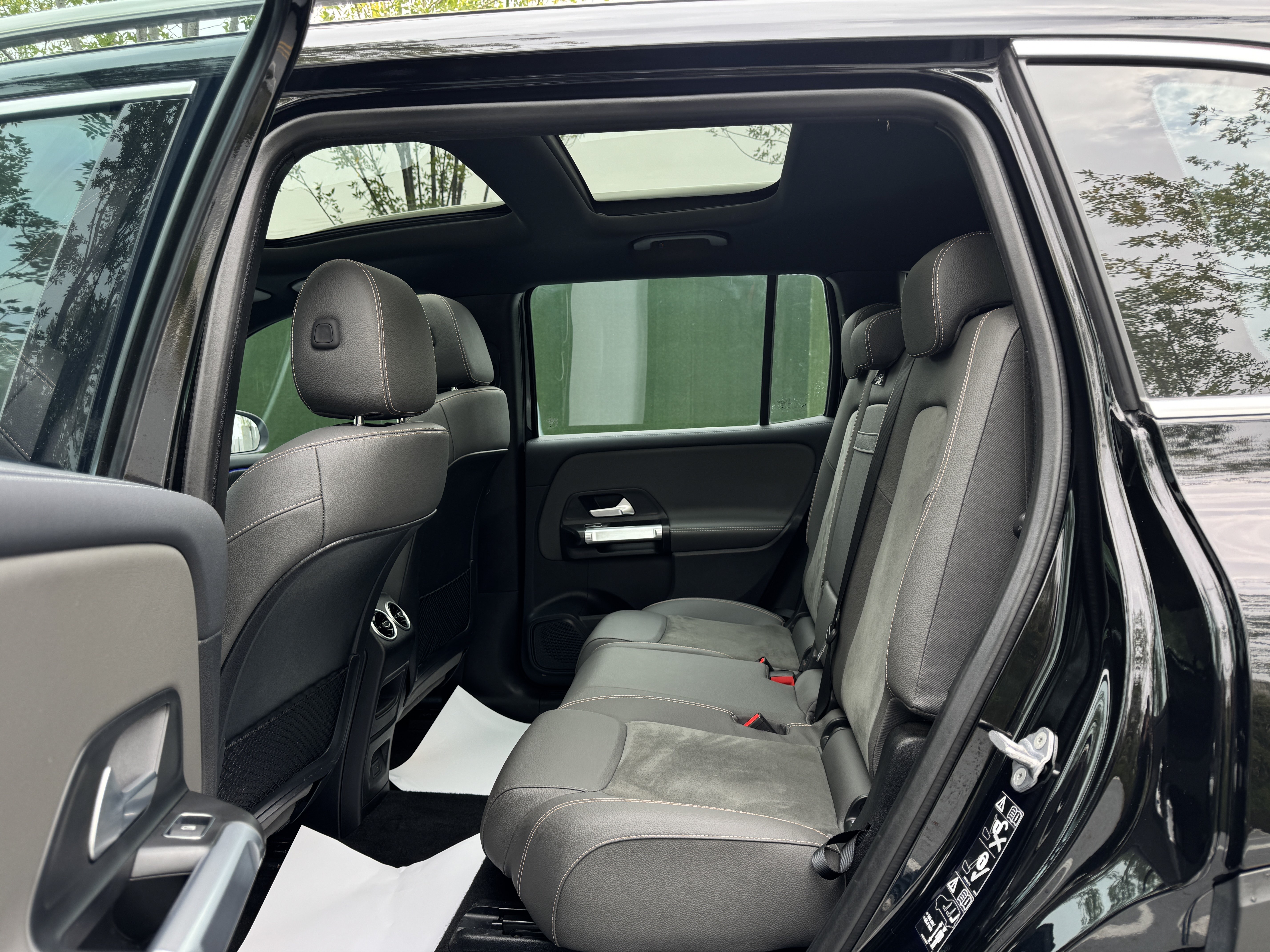 Mercedes-Benz EQB Class 2022 car image #15