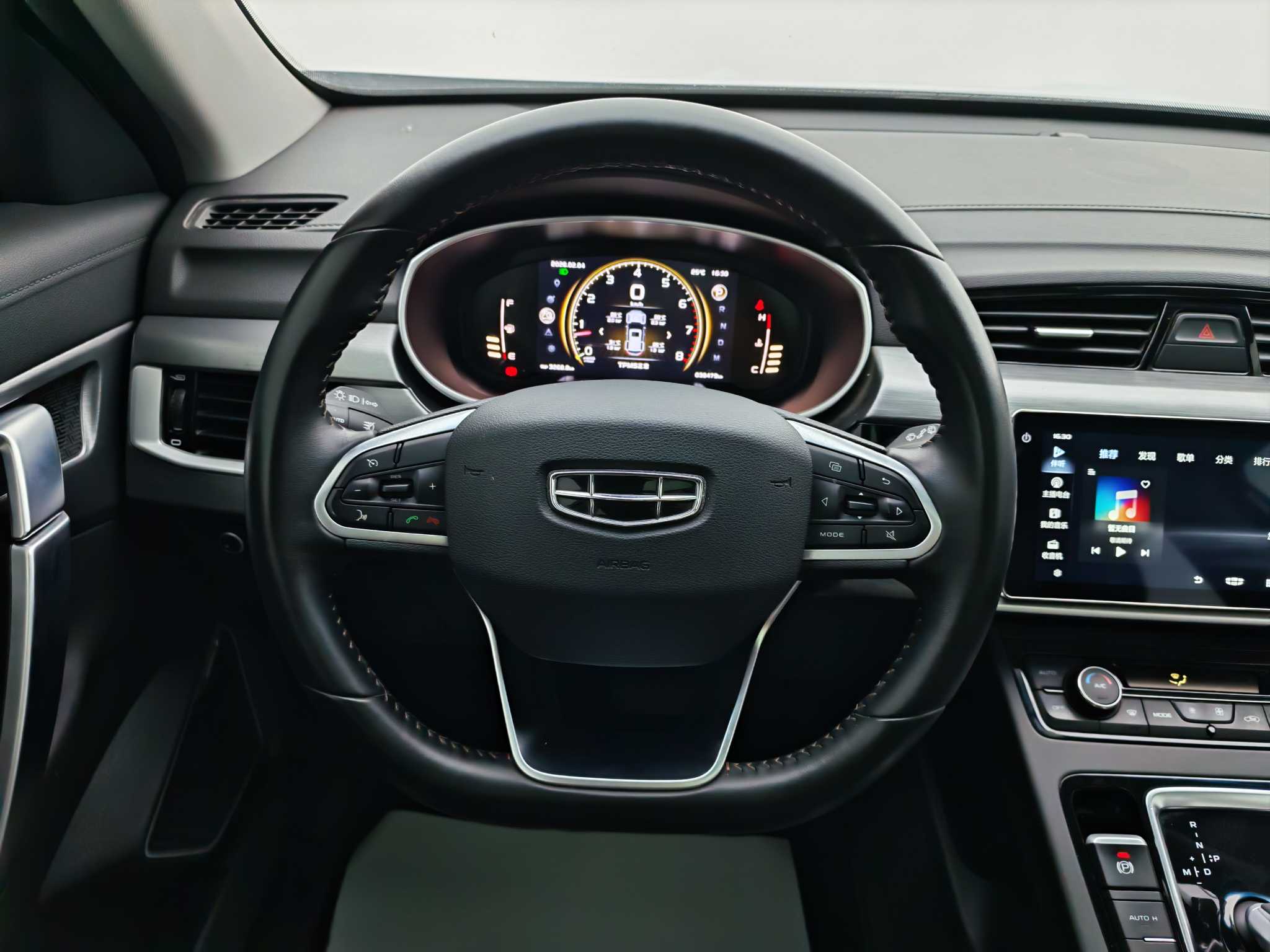 GEELY Boyue 2023 imagem de carro #15