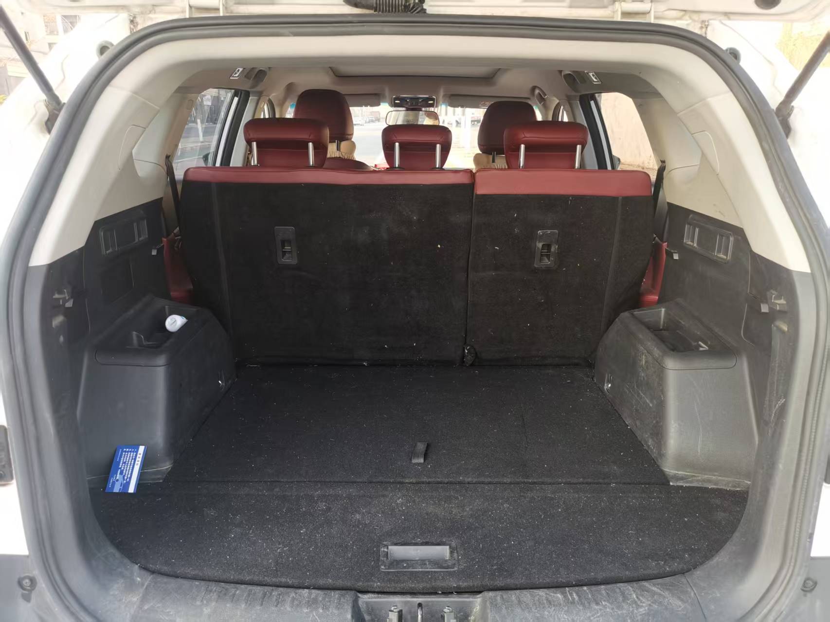 X70S 2022 car image #15