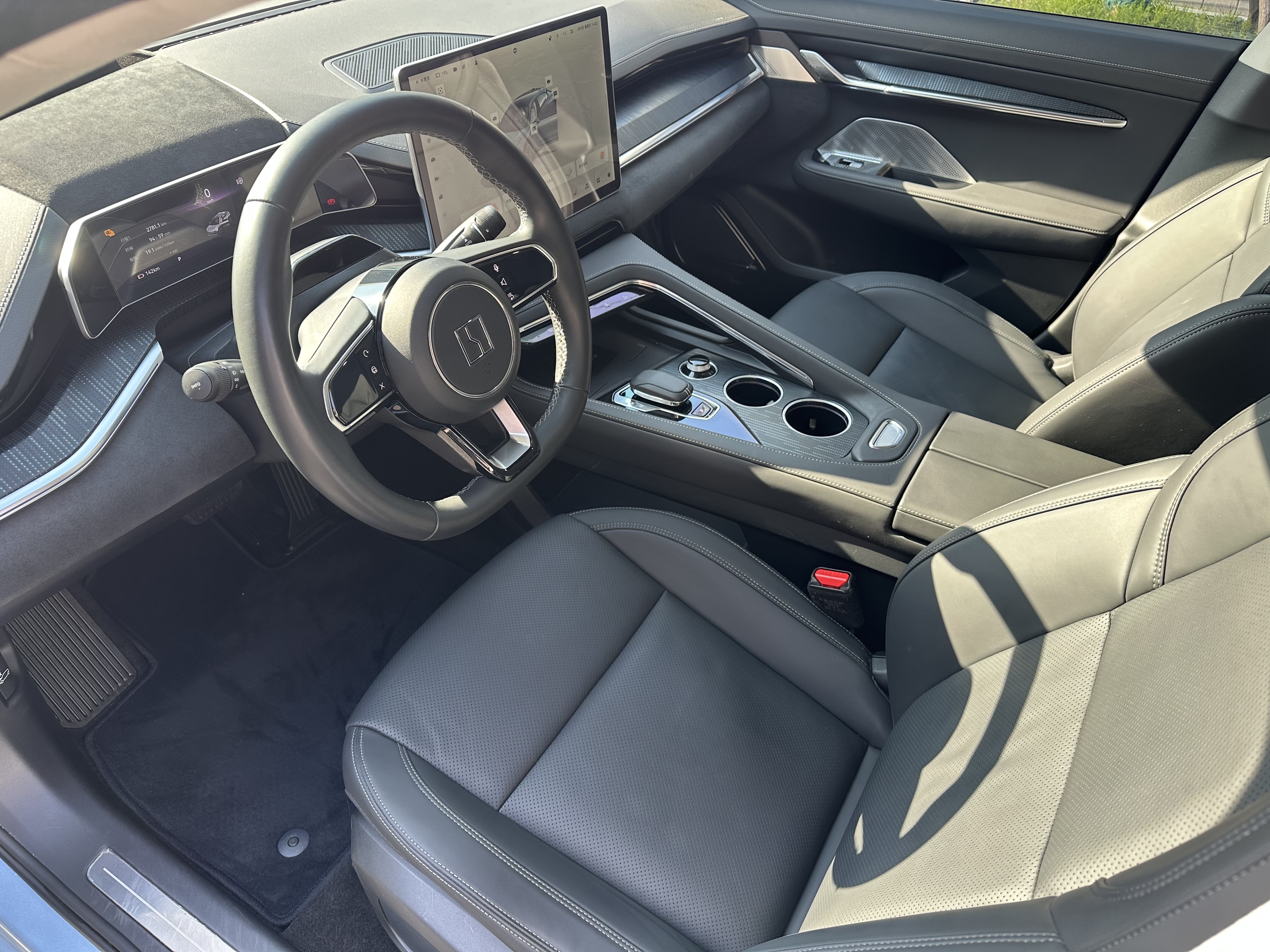 极氪 极氪001 2022 汽车图片 #15