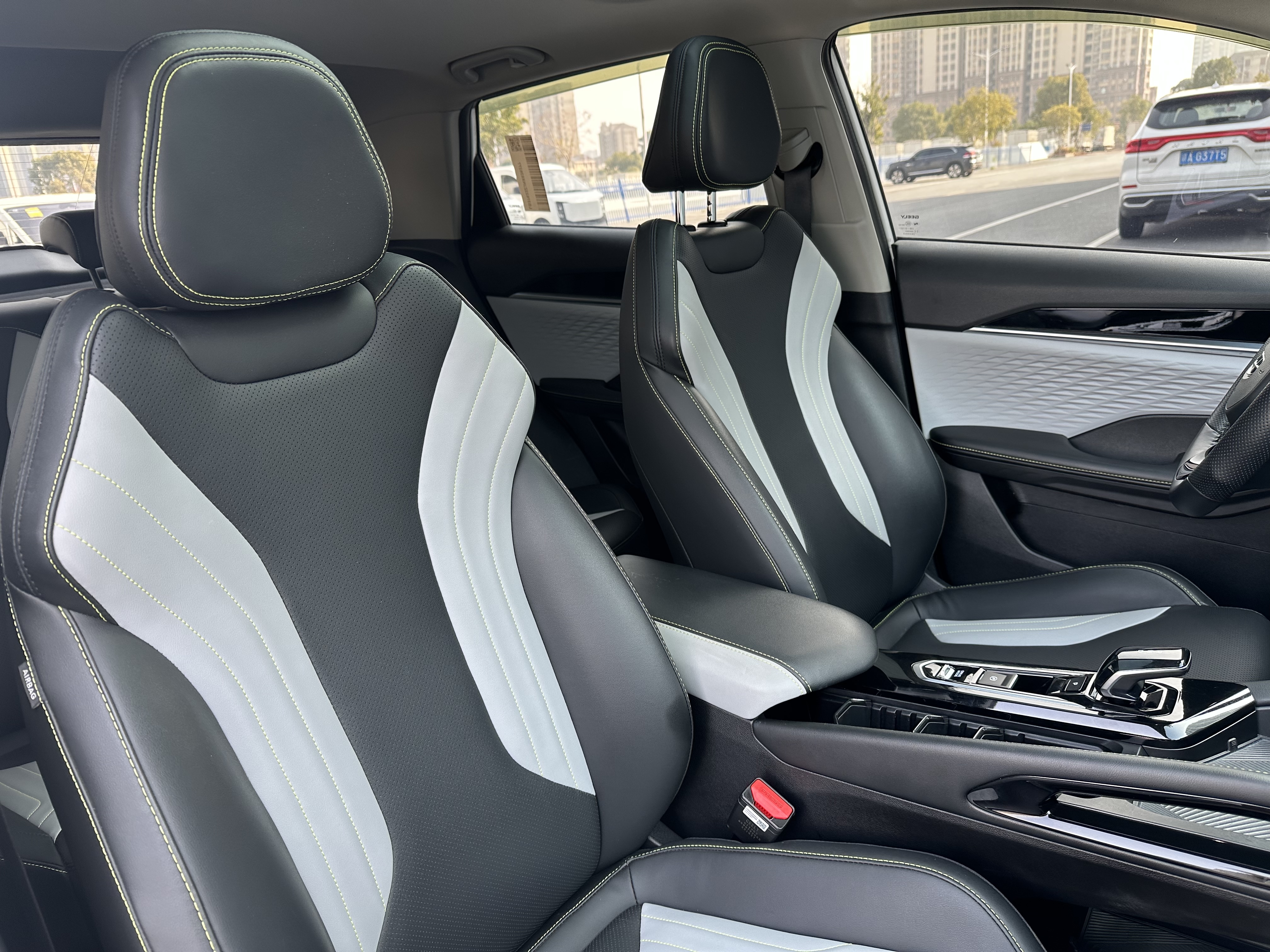 GEELY Coolray 2023 #15 GEELY Coolray 2023 car image #15