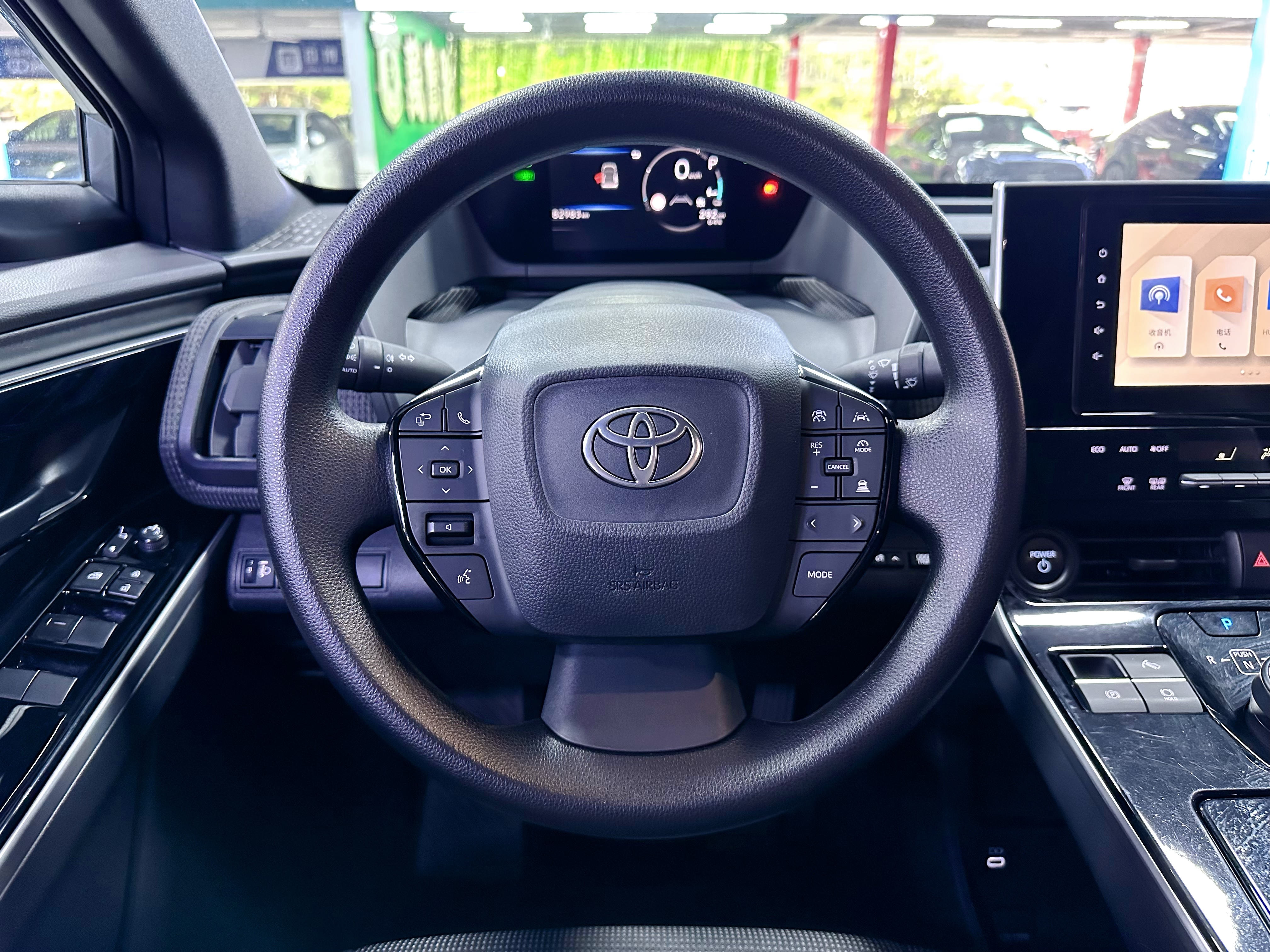 Toyota bZ4X 2023 immagine di auto #15