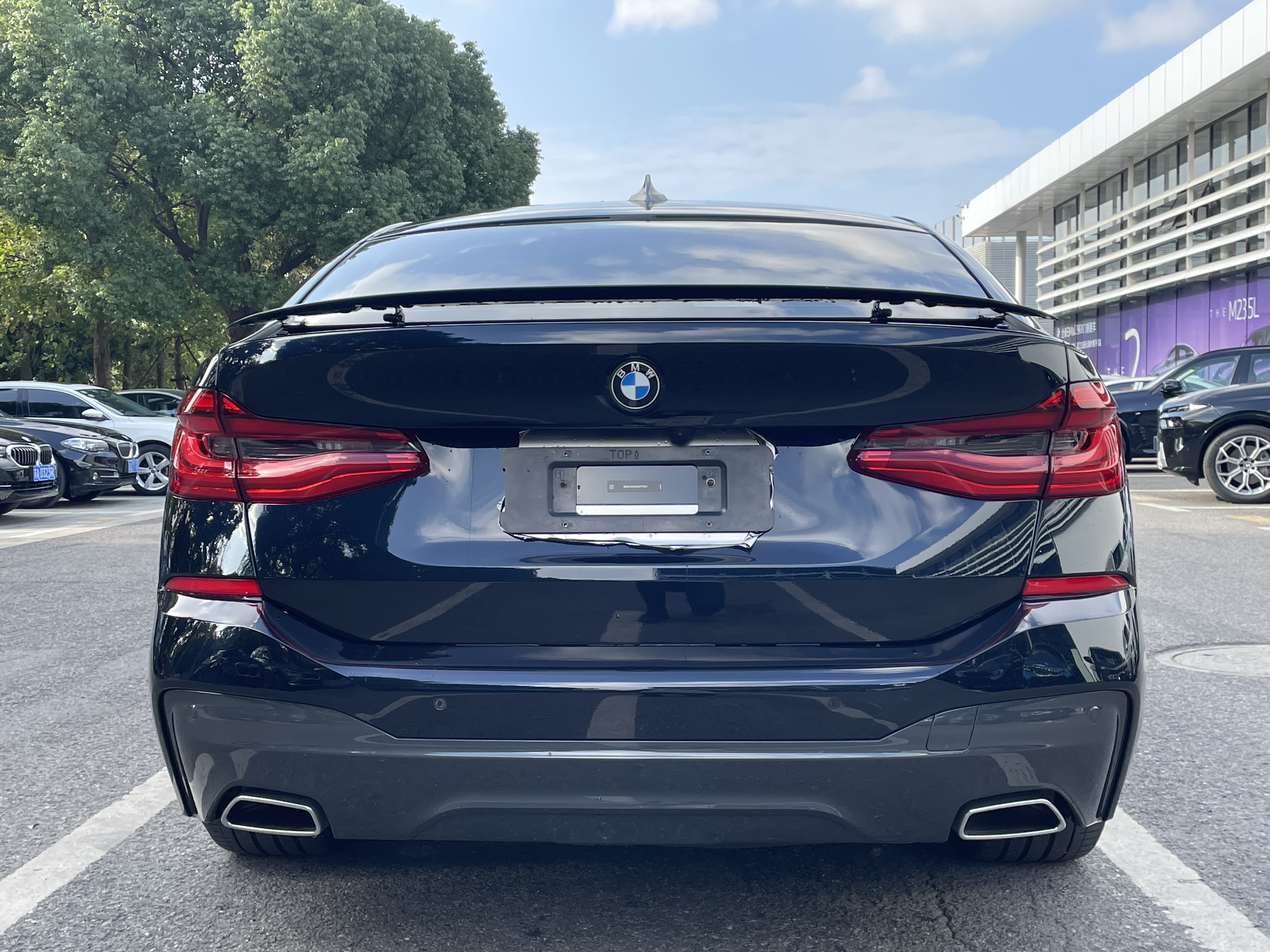 BMW 6 Series GT 2024 #15 BMW 6 Series GT 2024 car image #15