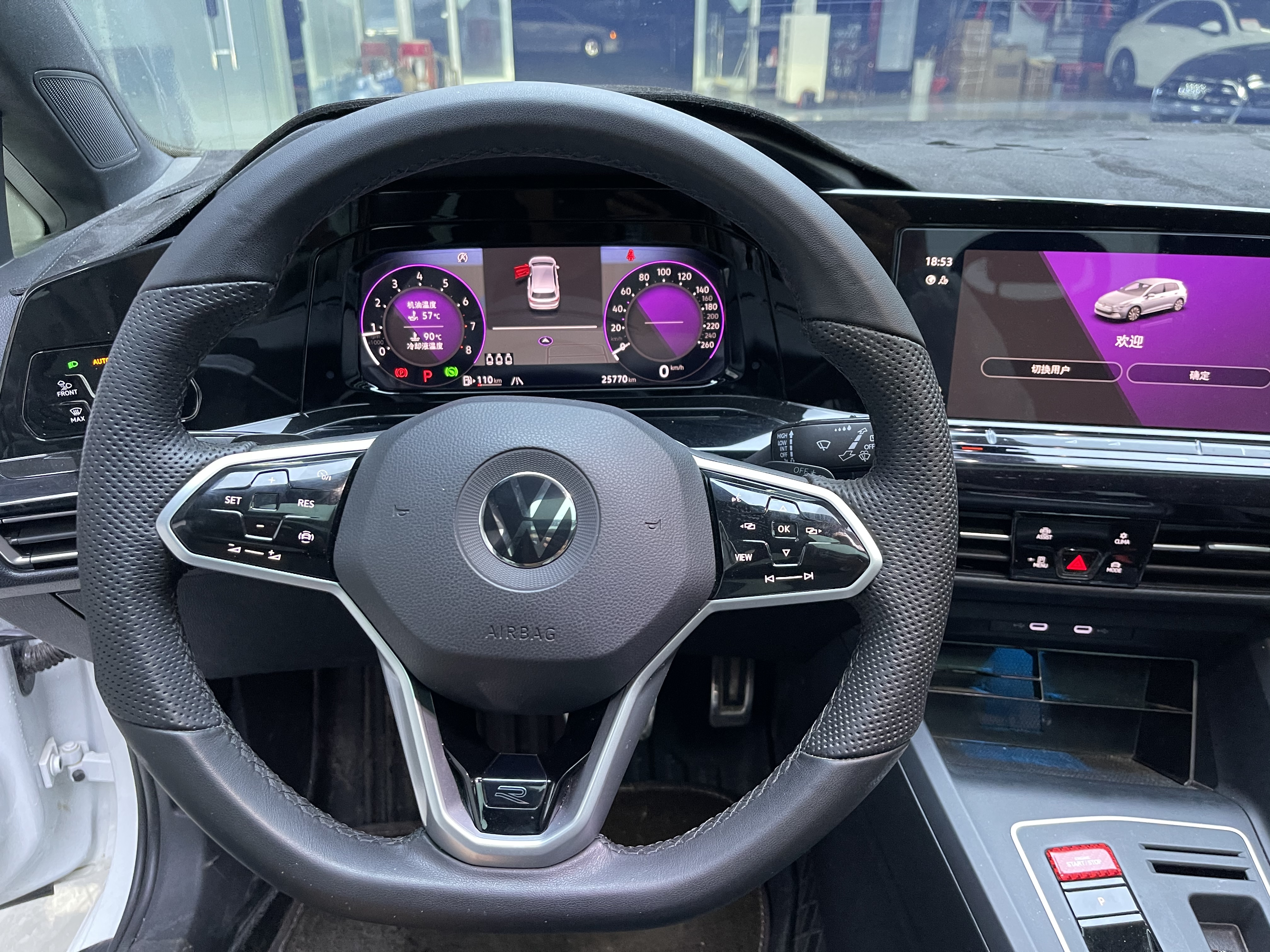Volkswagen Golf 2023 car image #15