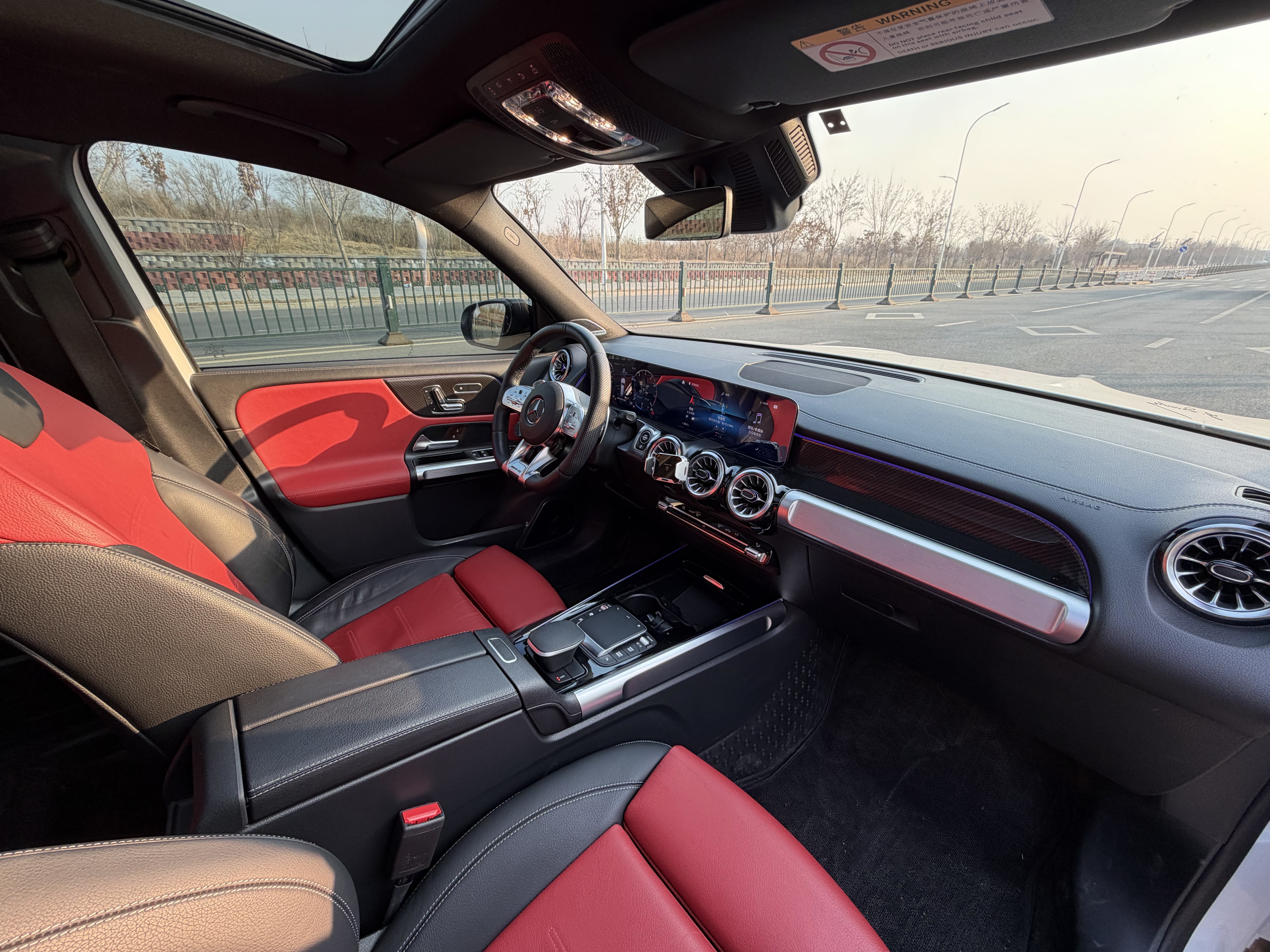 Mercedes-Benz GLB AMG 2023 immagine di auto #15