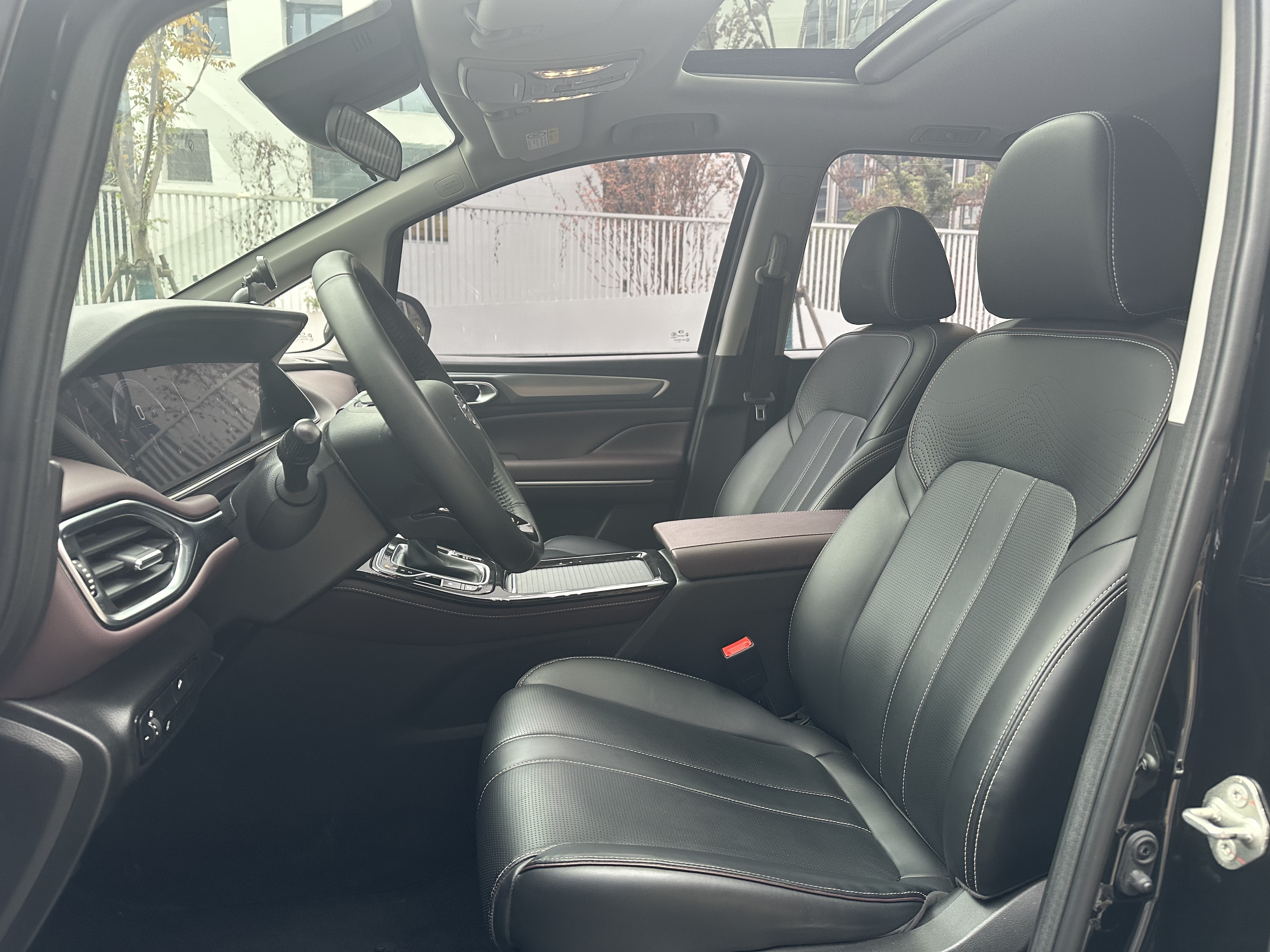 GAC Trumpchi M6 2023 car image #15