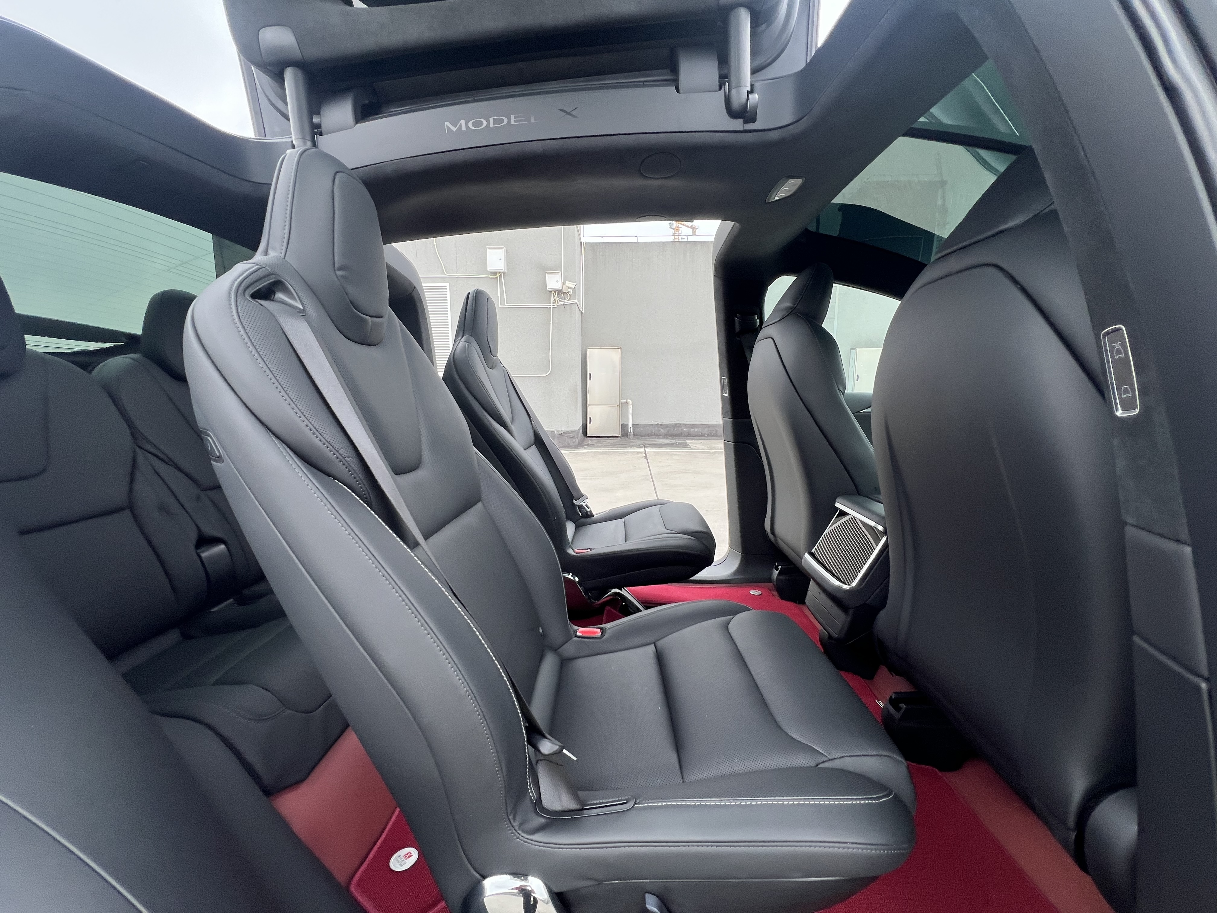 Tesla Model X 2024 car image #15