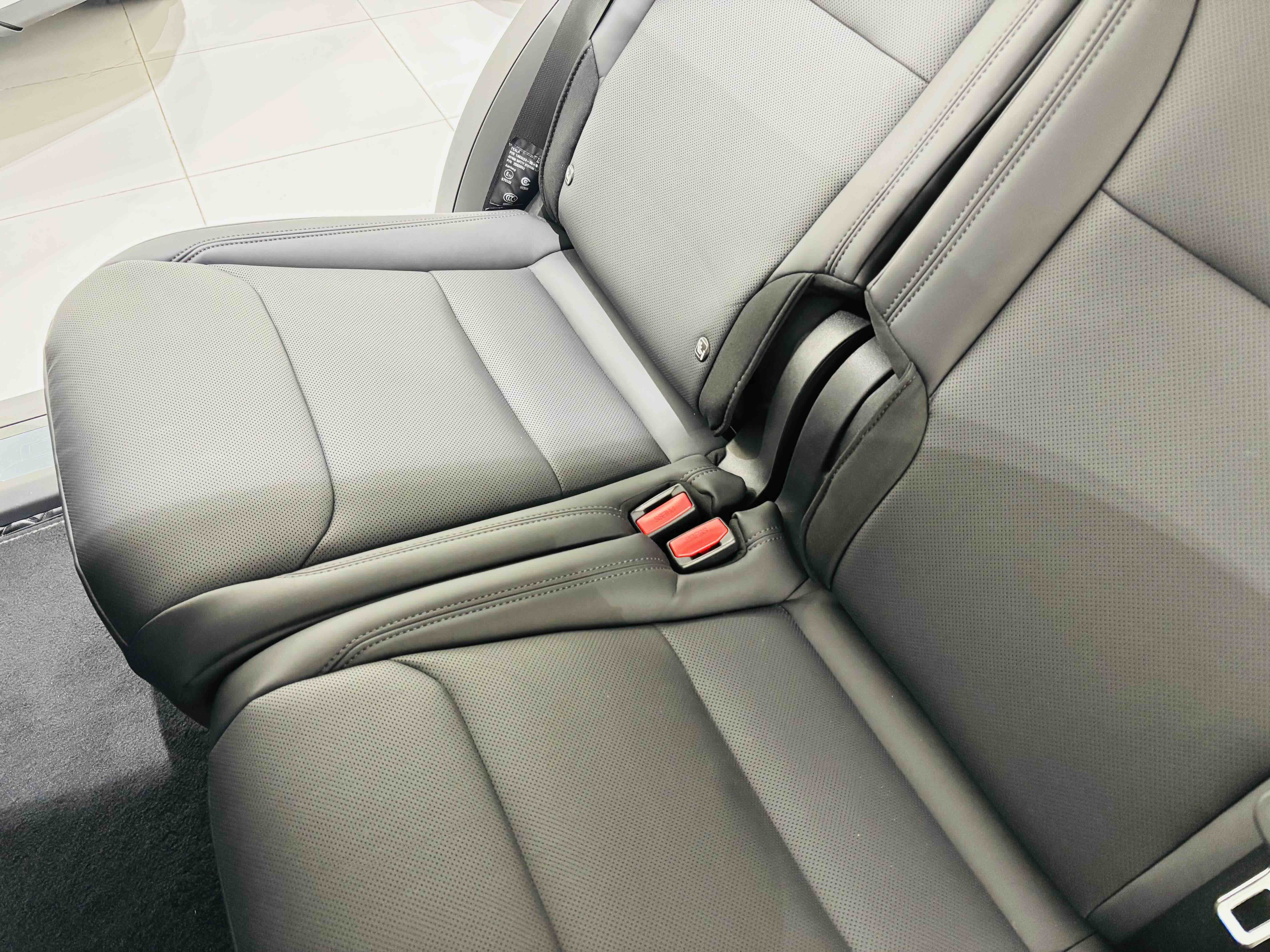 特斯拉 Model X 2024 汽车图片 #15