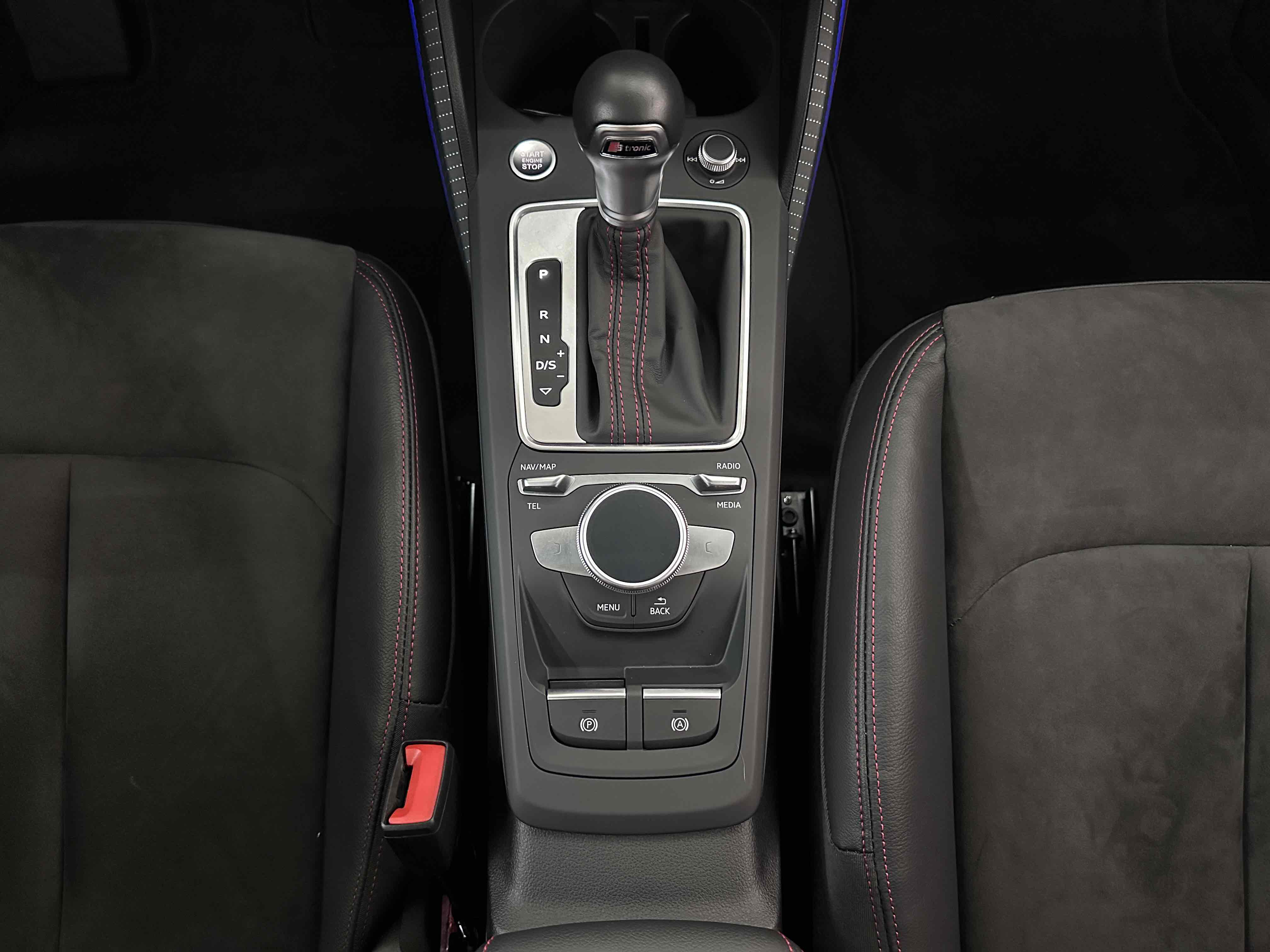 Q2L 2023 #15 Q2L 2023 immagine di auto #15