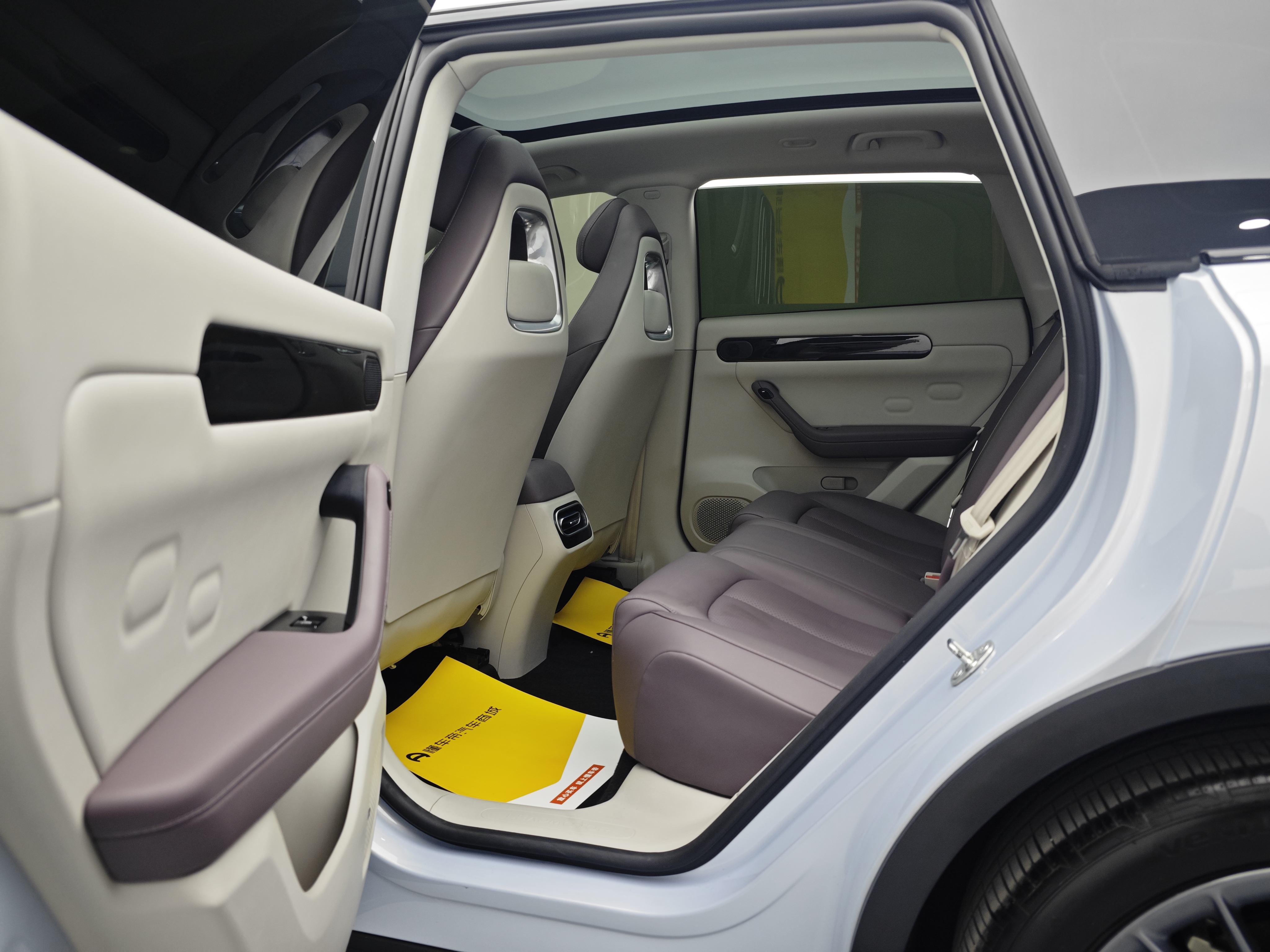 Leapmotor C11 2024 car image #15