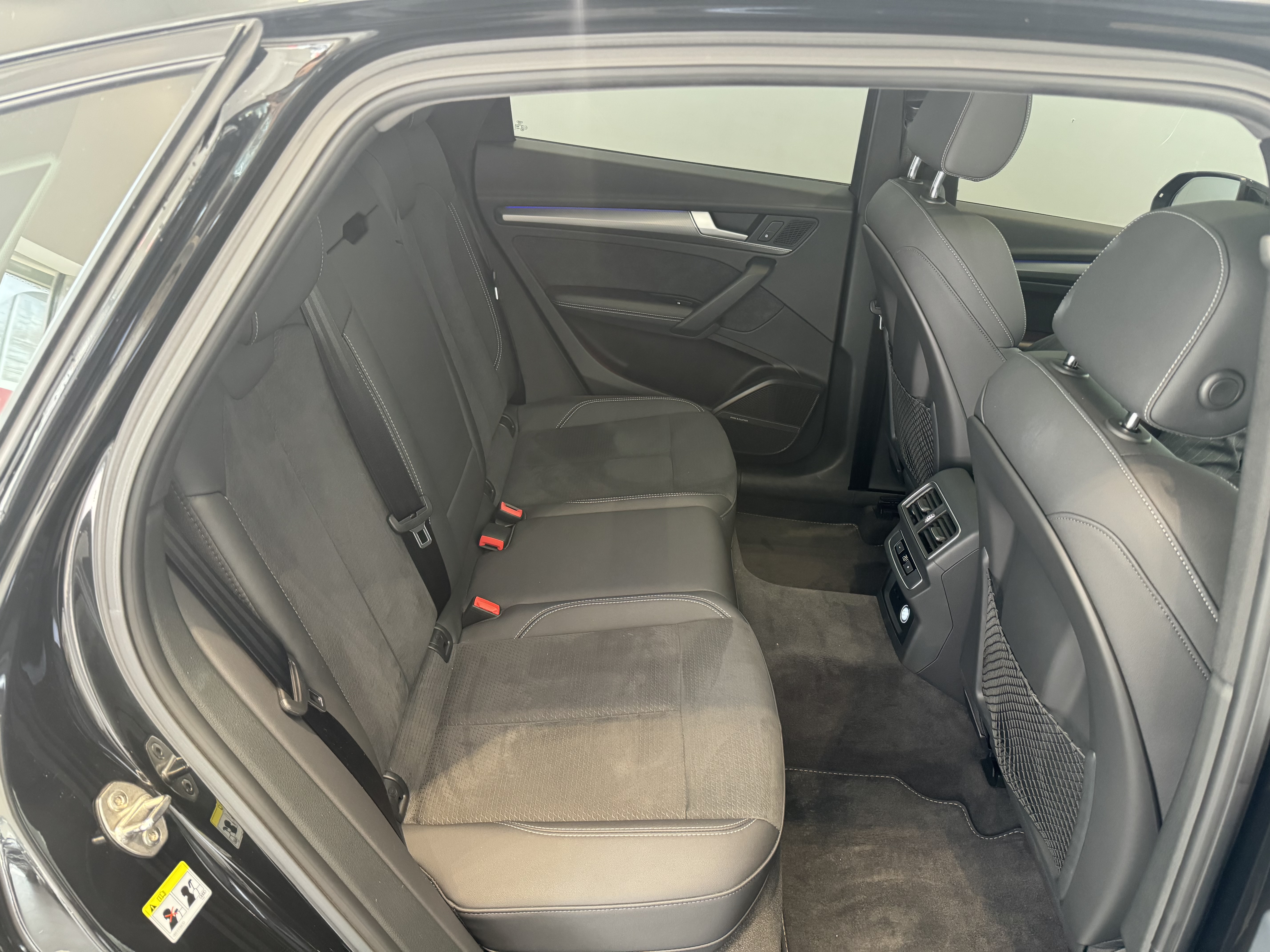 Audi Q5L Sportback 2023 immagine di auto #15