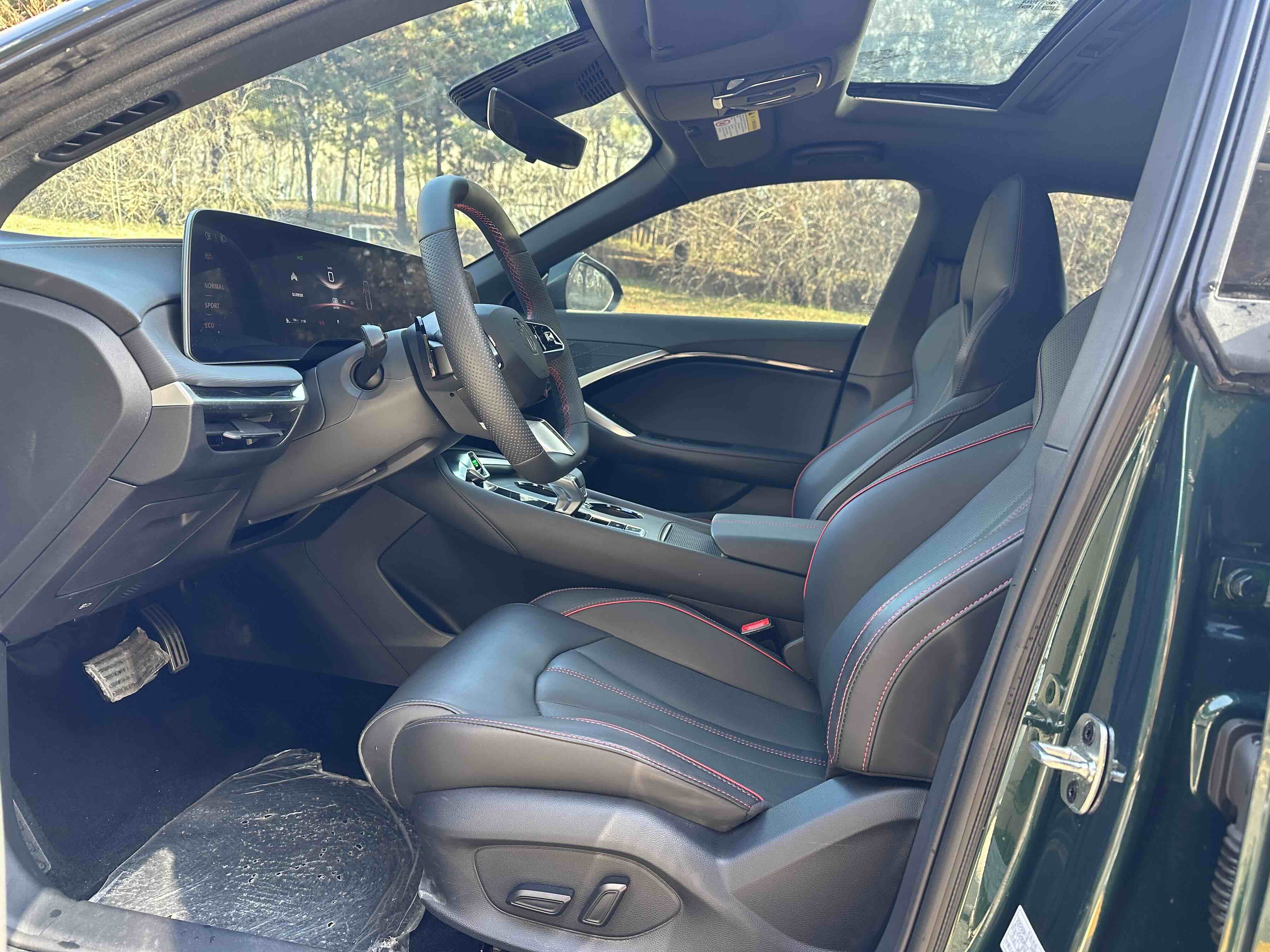 MG 7 2024 car image #15