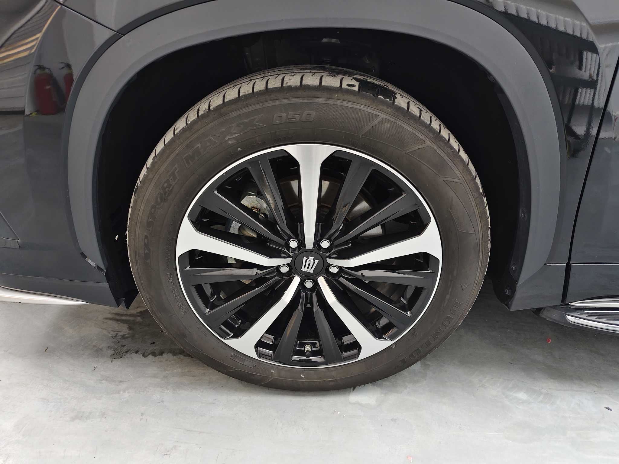 Toyota Crown Kluger 2024 immagine di auto #15