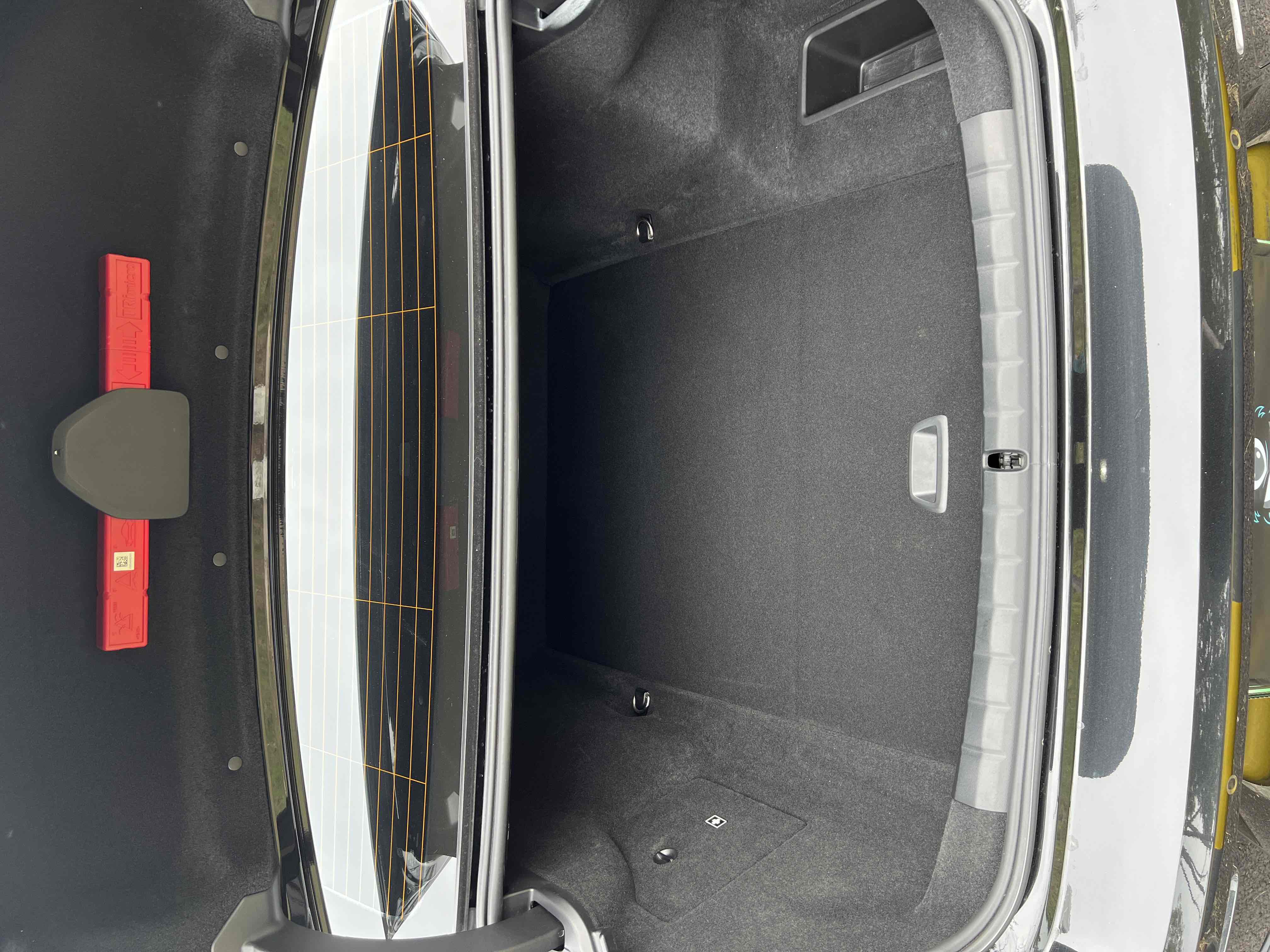 BMW i7 M70L 2024 car image #15