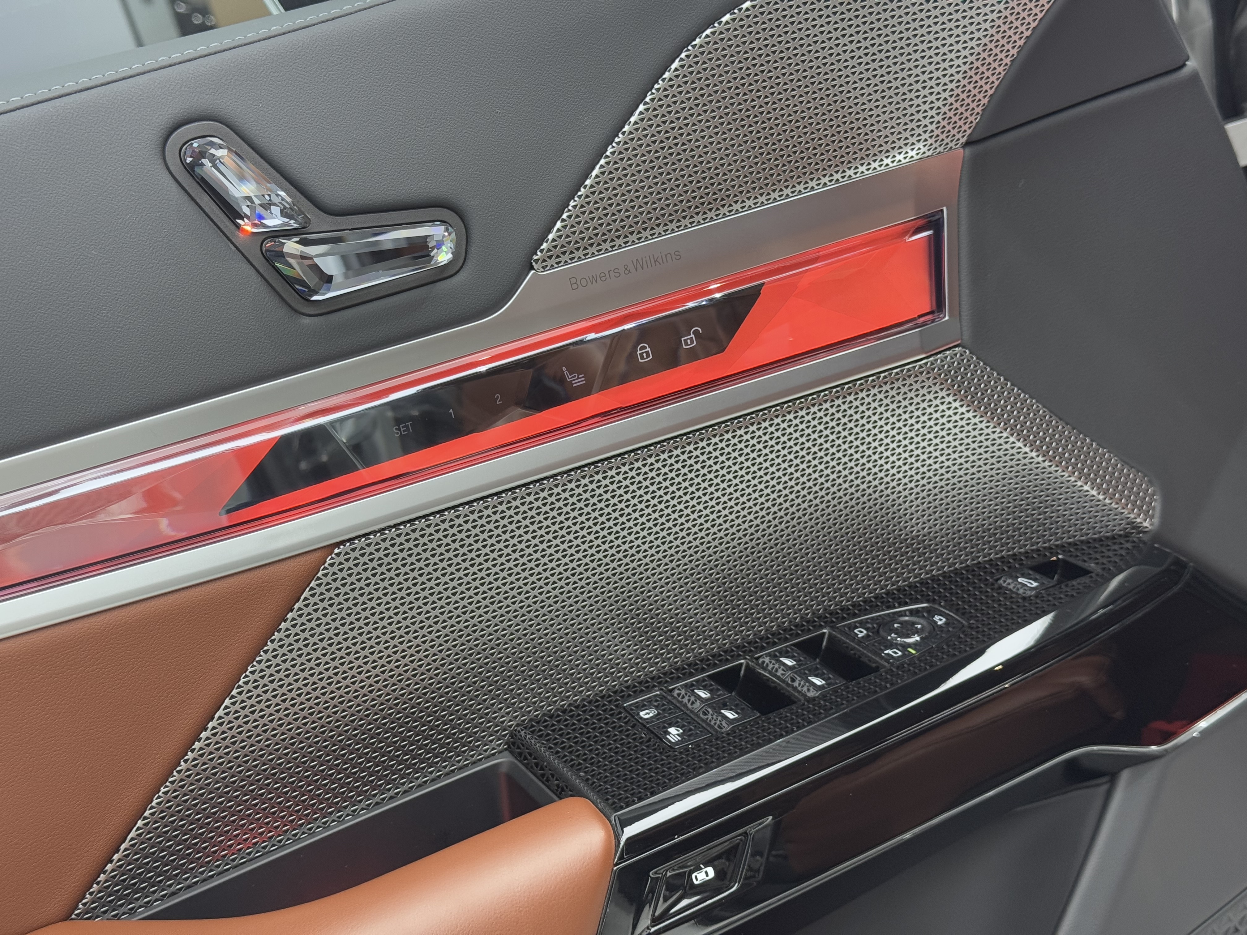 BMW i7 2023 immagine di auto #15