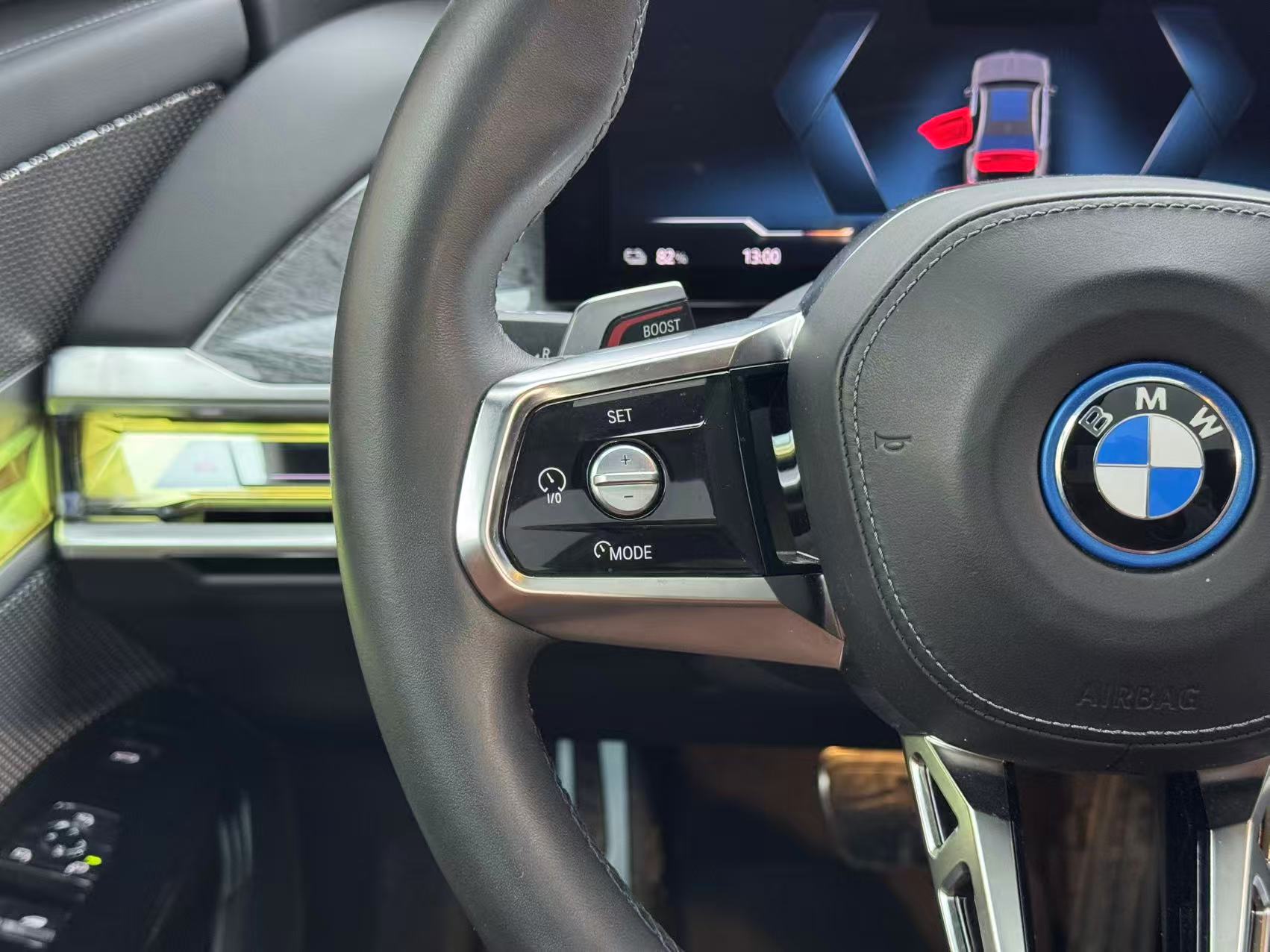 BMW i7 2025 immagine di auto #15