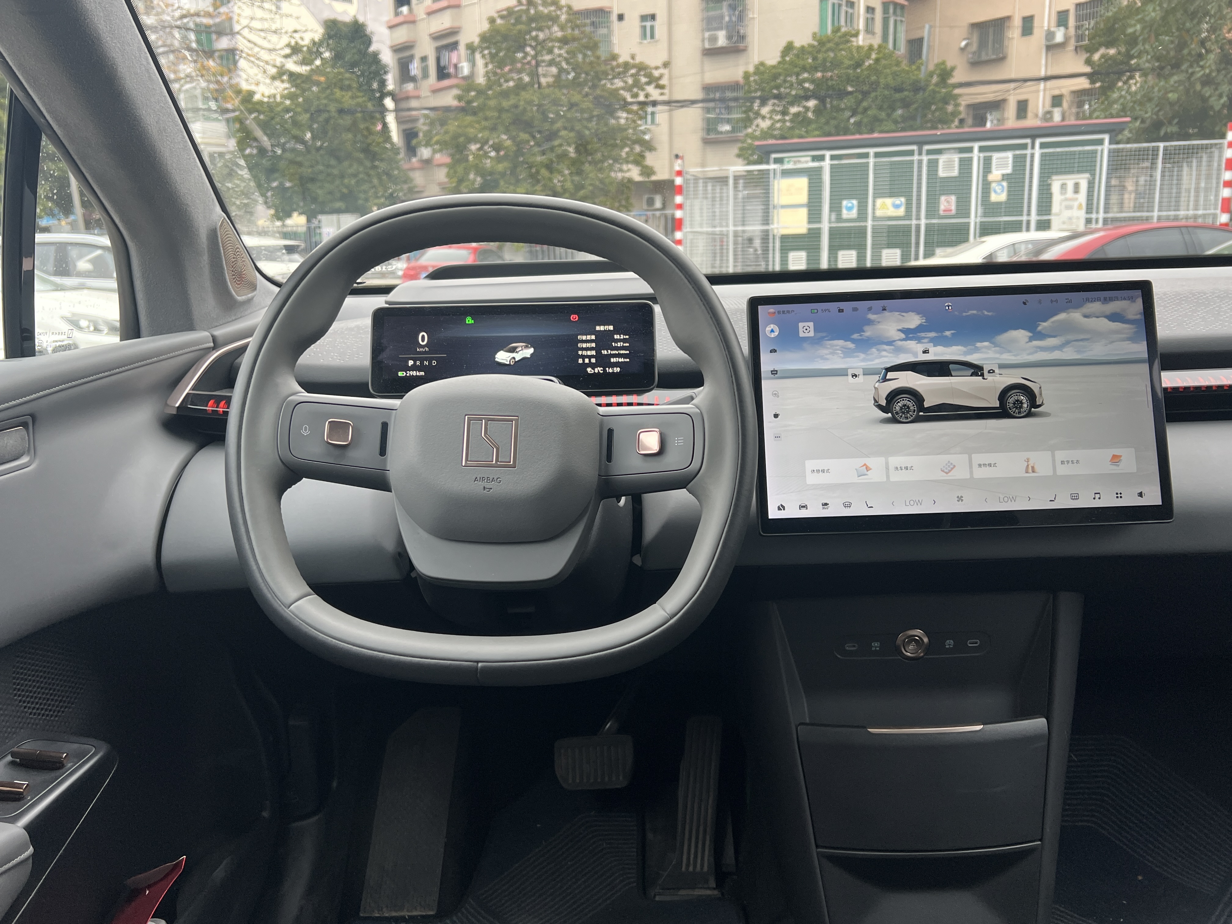 Zeekr X 2023 car image #15