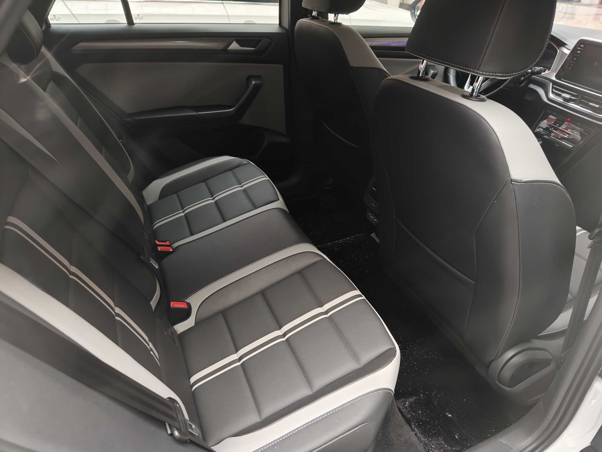 T-Roc 2024 #15 T-Roc 2024 car image #15