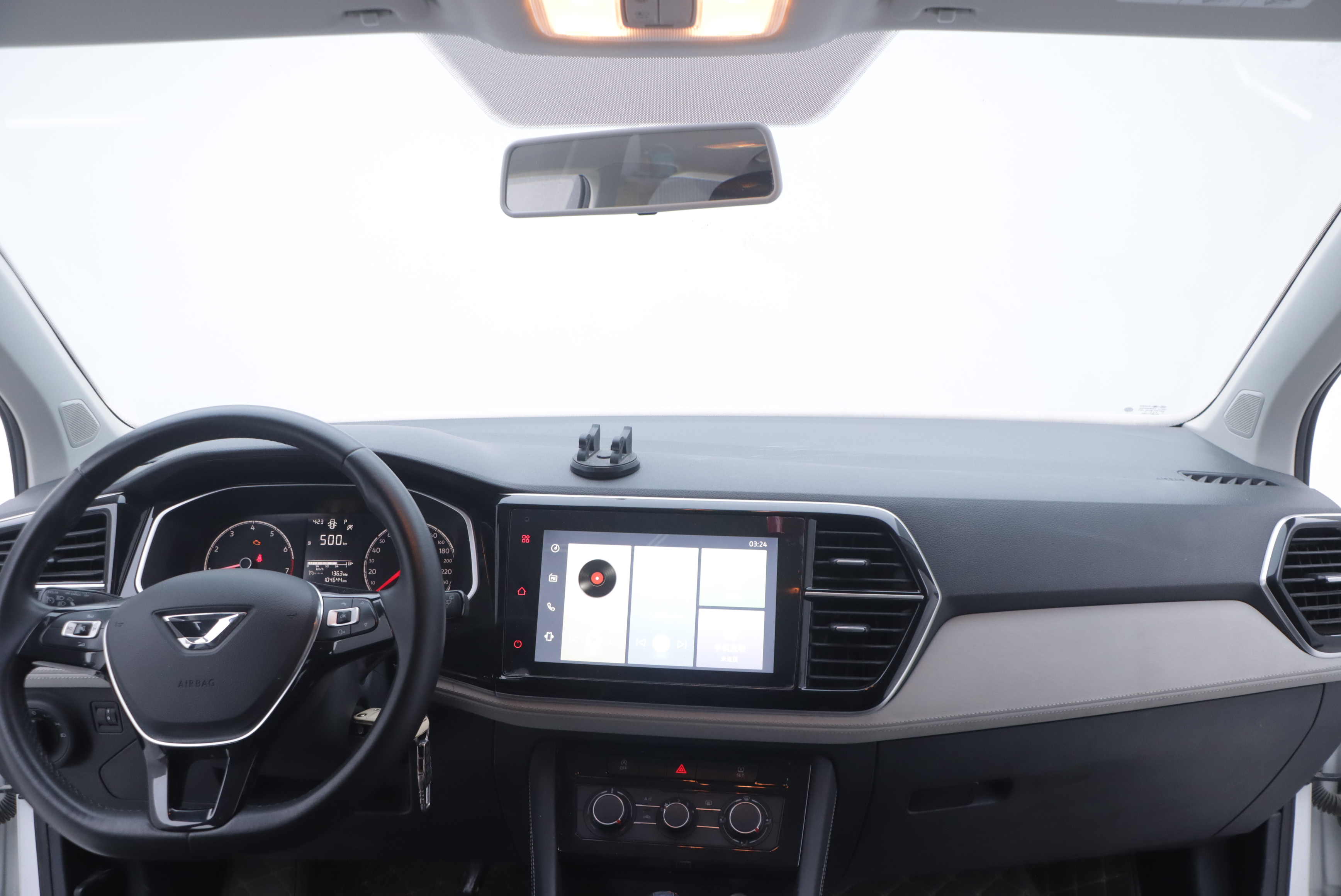 VS5 2023 car image #15