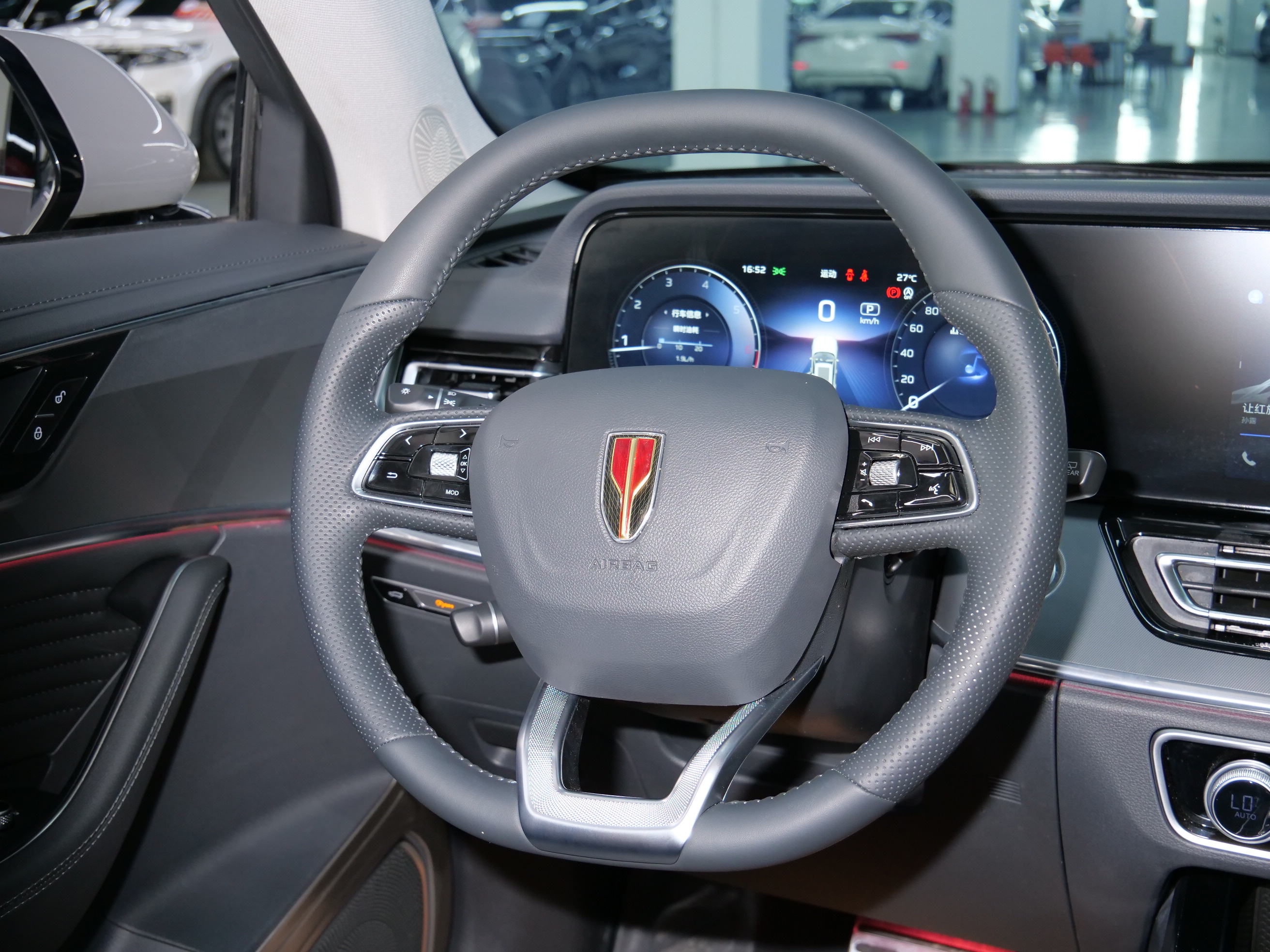 HongQi HS5 2024 #15 HongQi HS5 2024 car image #15