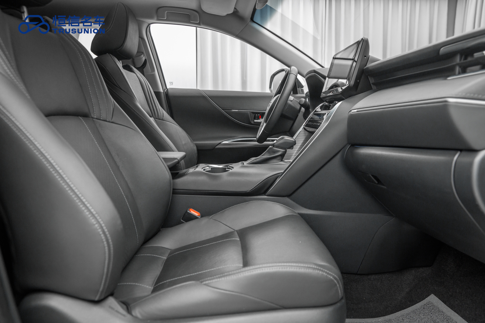 Toyota Harrier 2024 immagine di auto #15