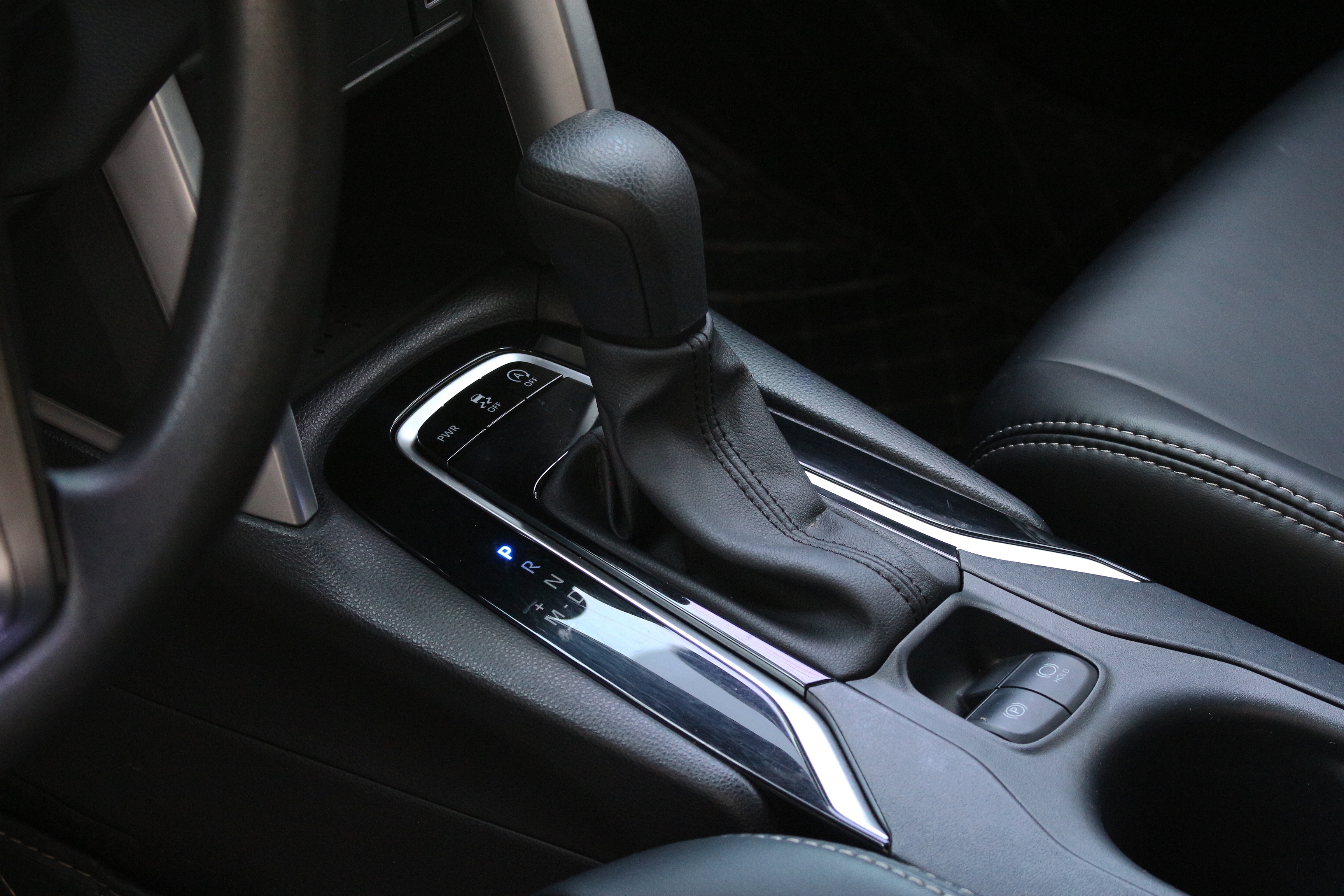 Toyota Corolla Cross 2023 immagine di auto #15