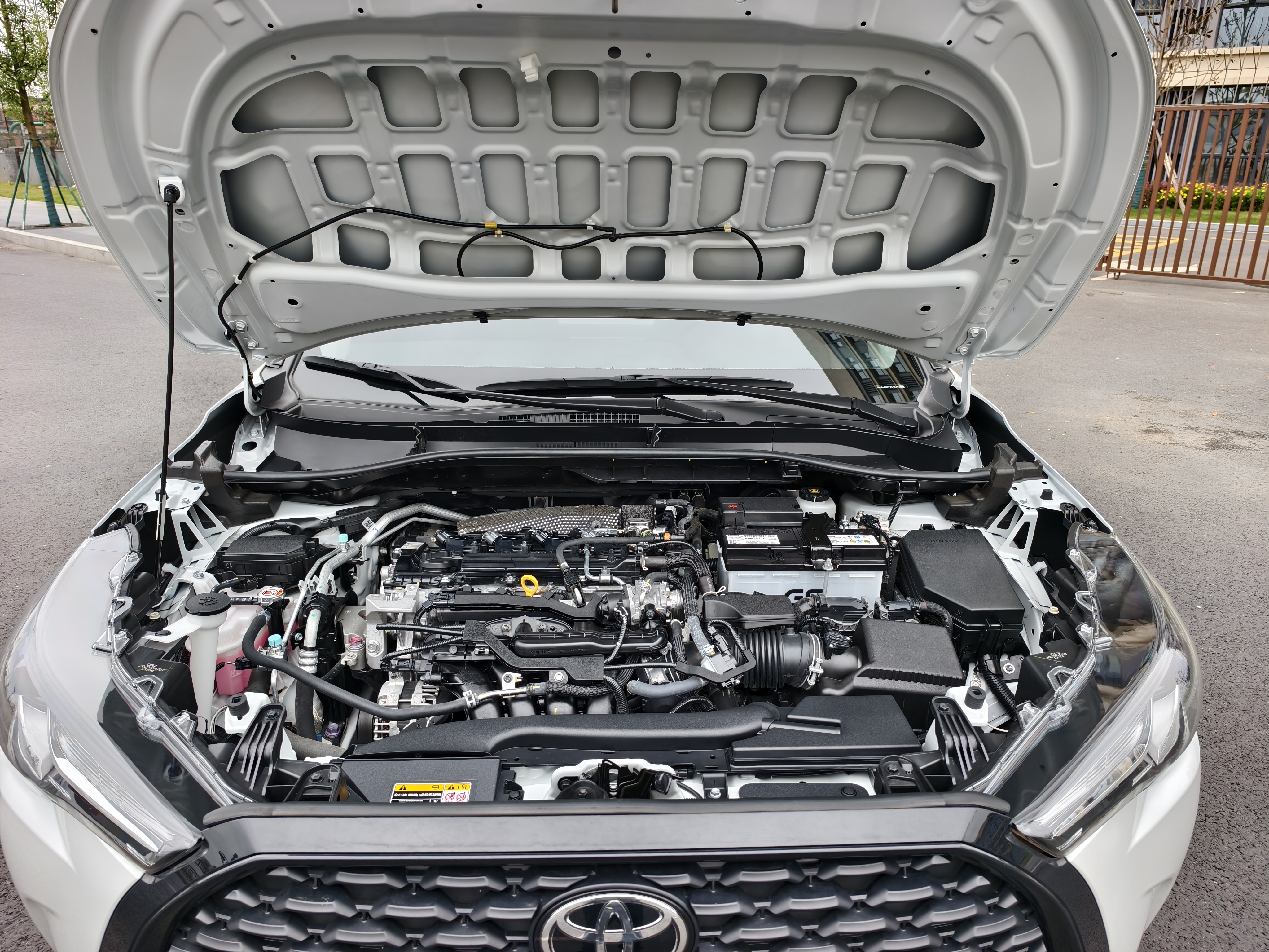 Corolla Cross 2023 car image #15