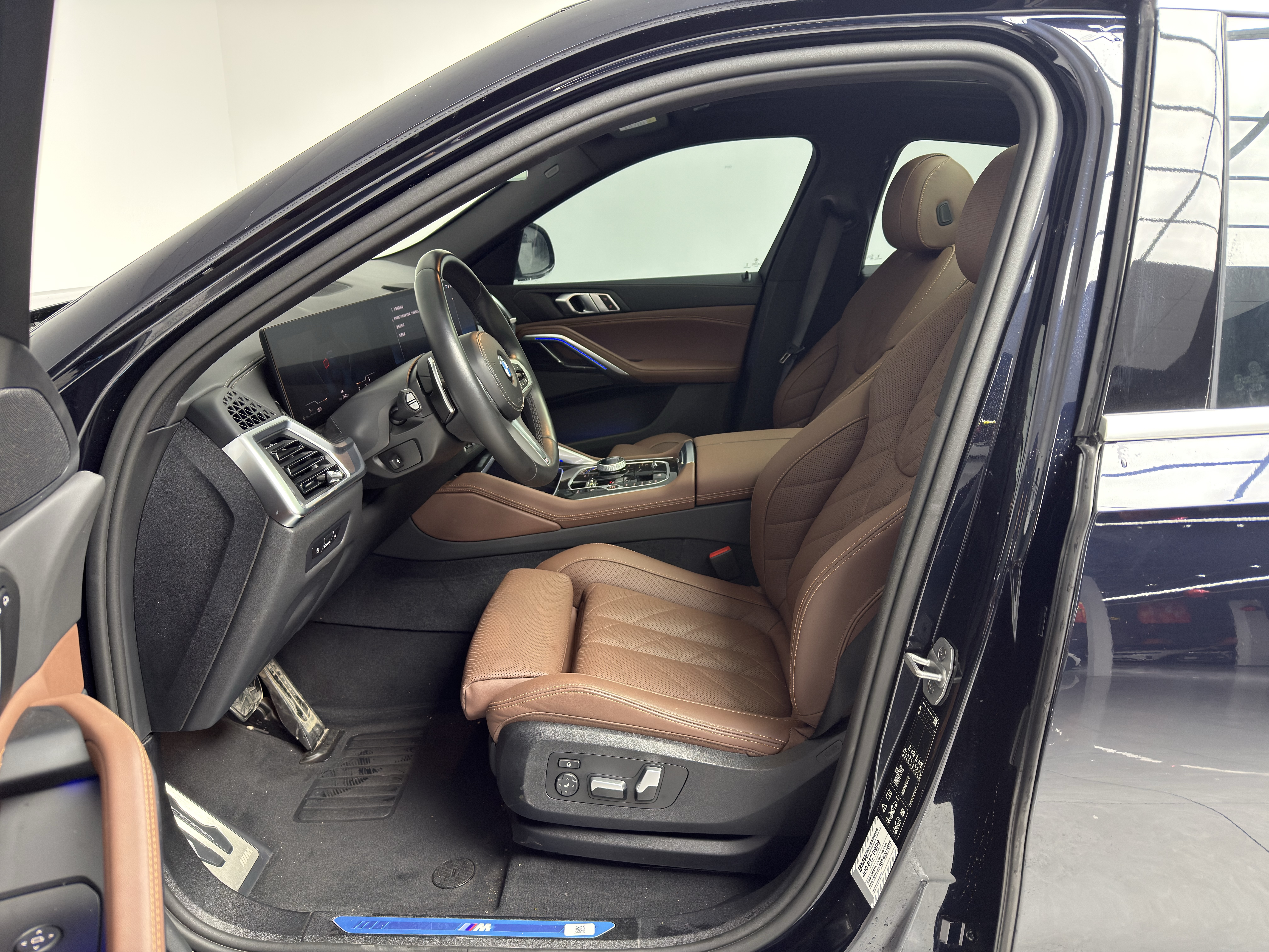 BMW X6 2024 immagine di auto #15