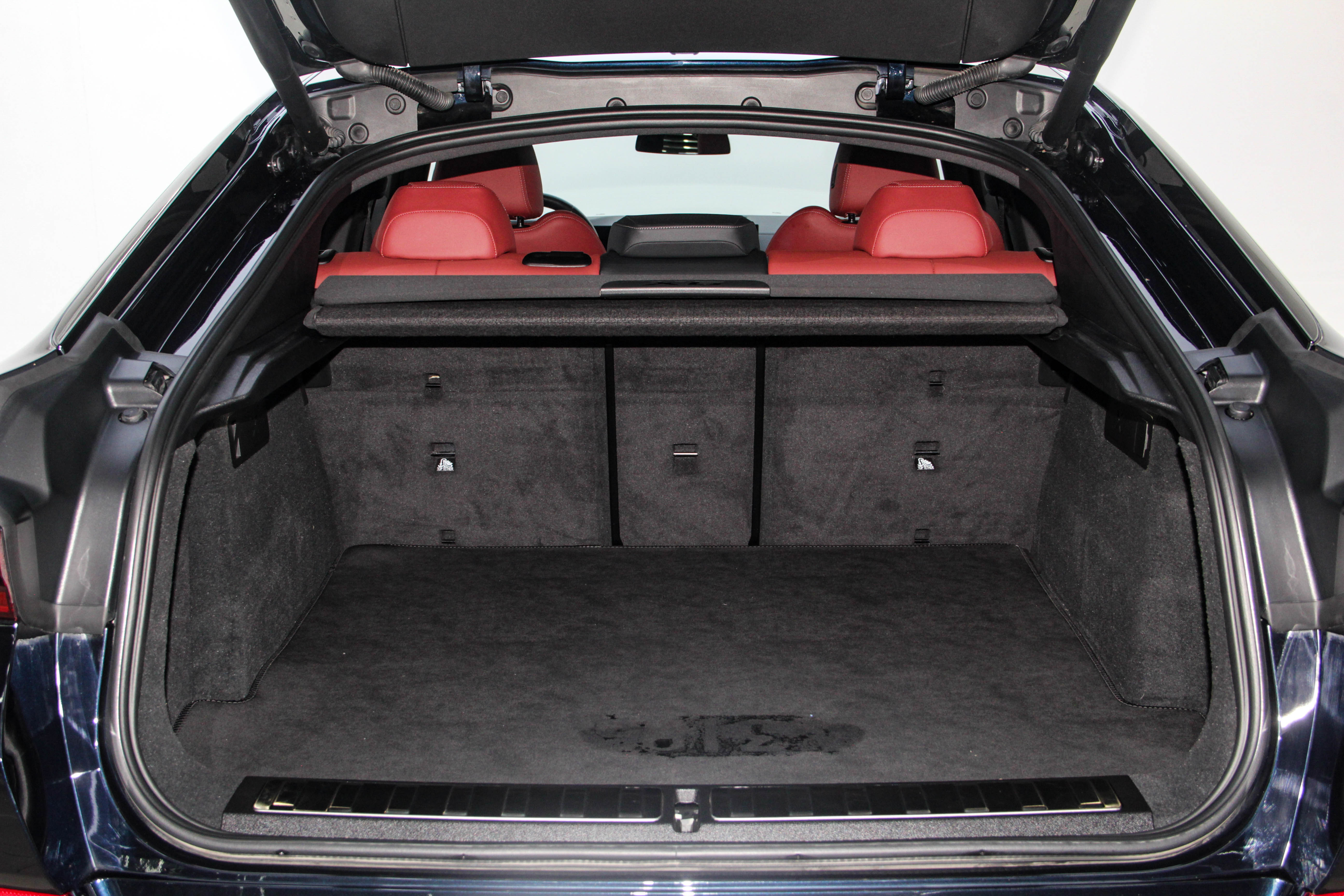 BMW X6 2023 car image #15