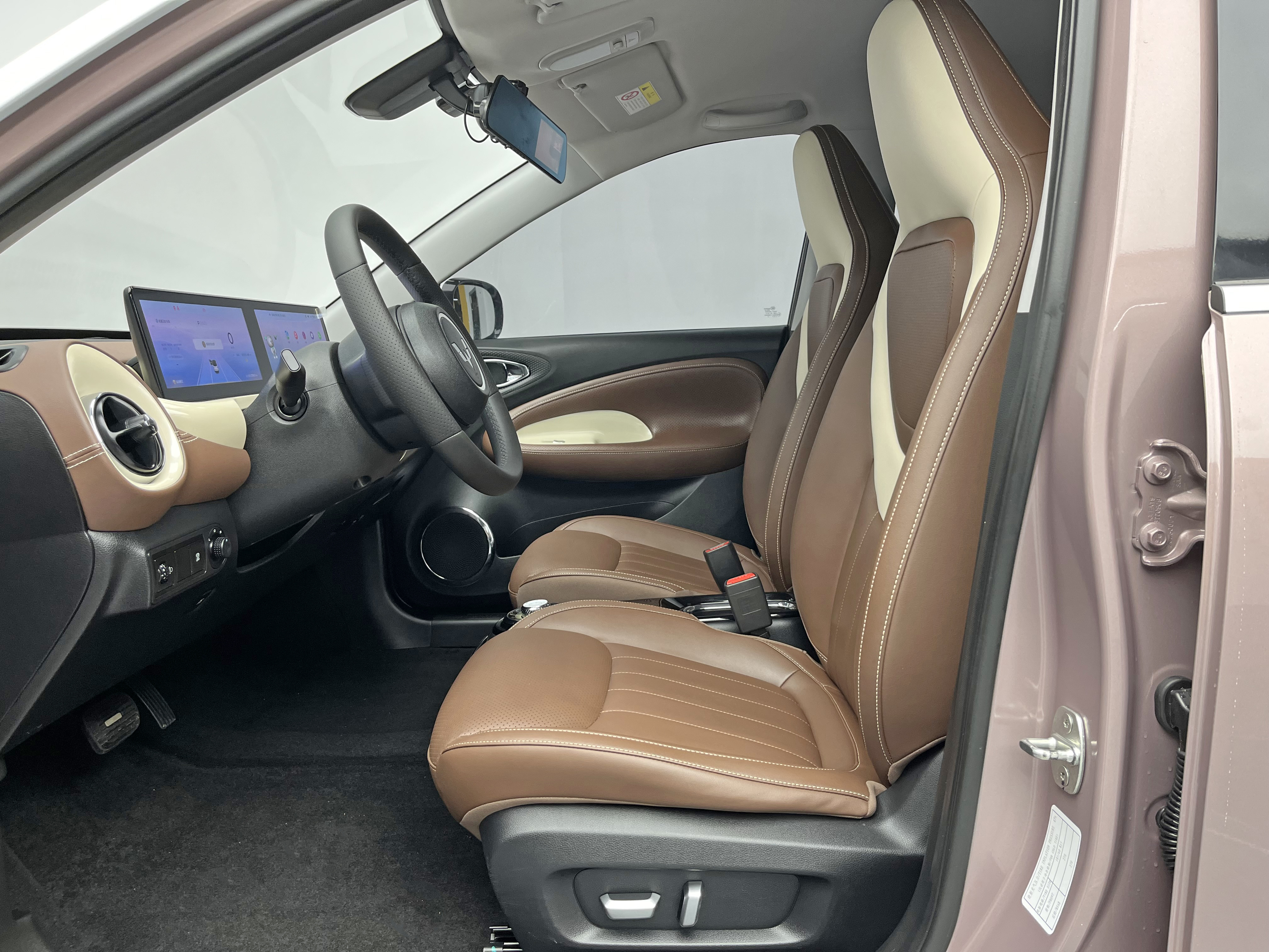 Wuling Binguo 2023 изображение автомобиля #15