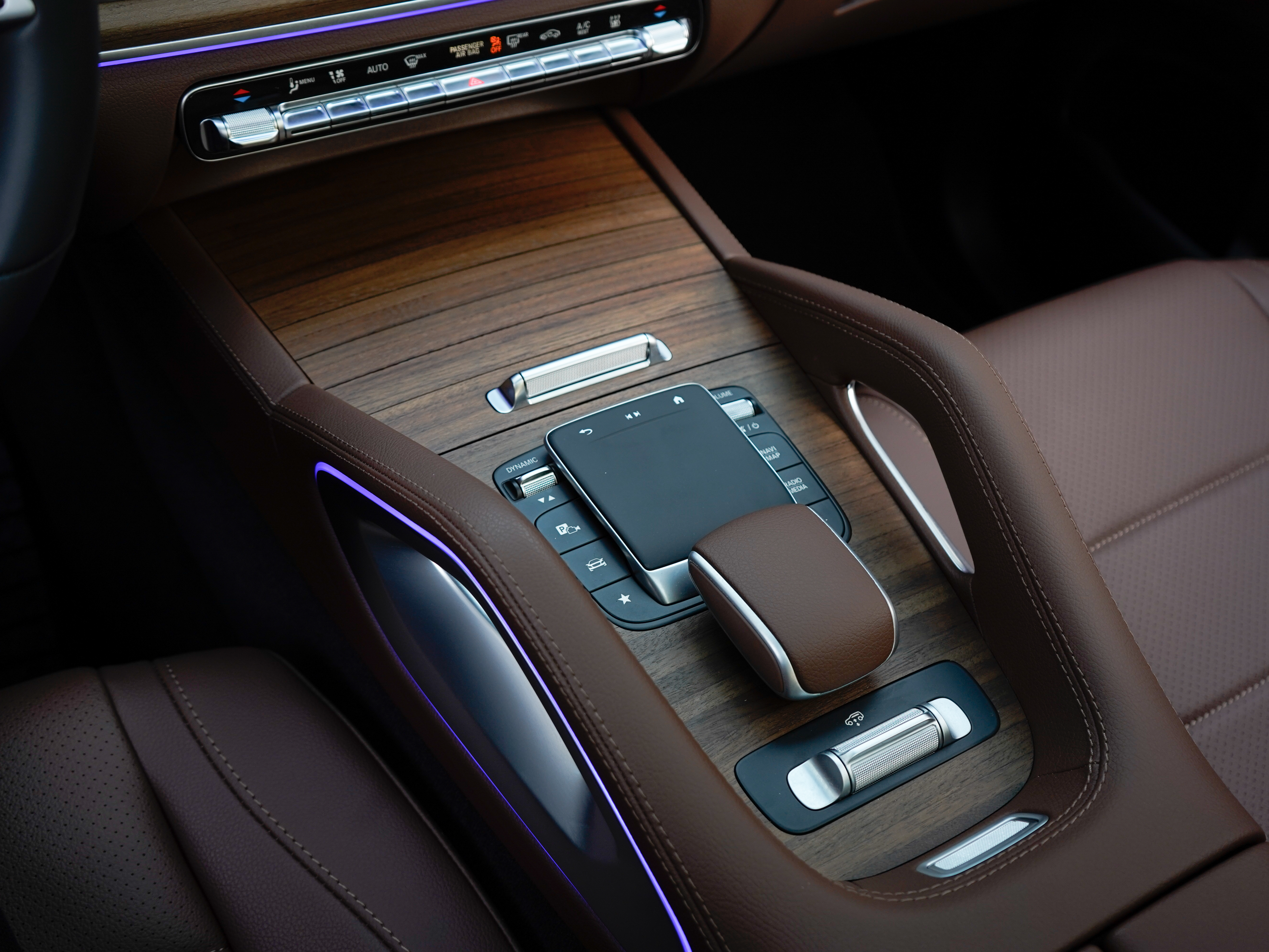 Mercedes-Benz GLE Class New Energy 2024 car image #15