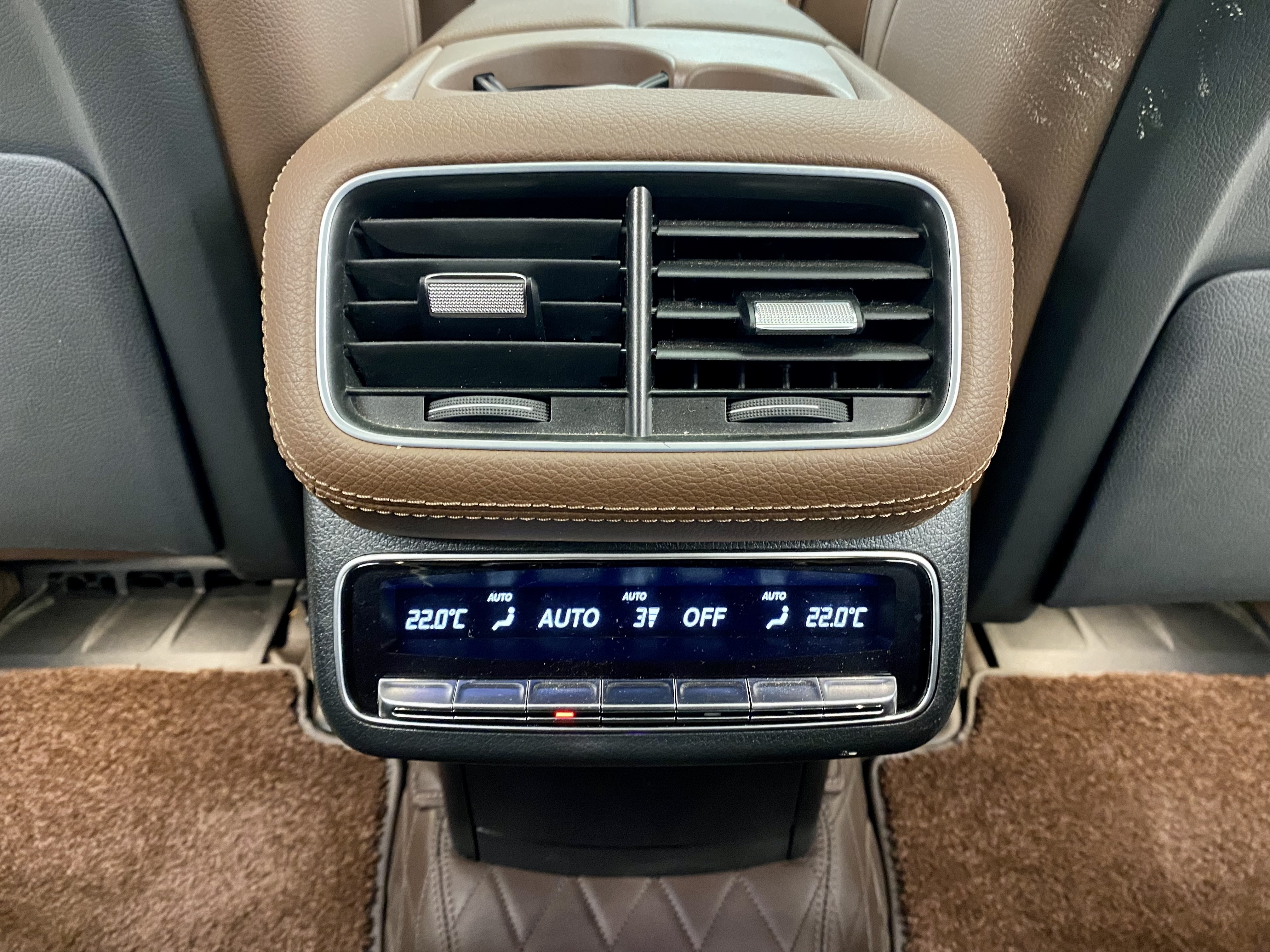 Mercedes-Benz GLE Class New Energy 2023 car image #15