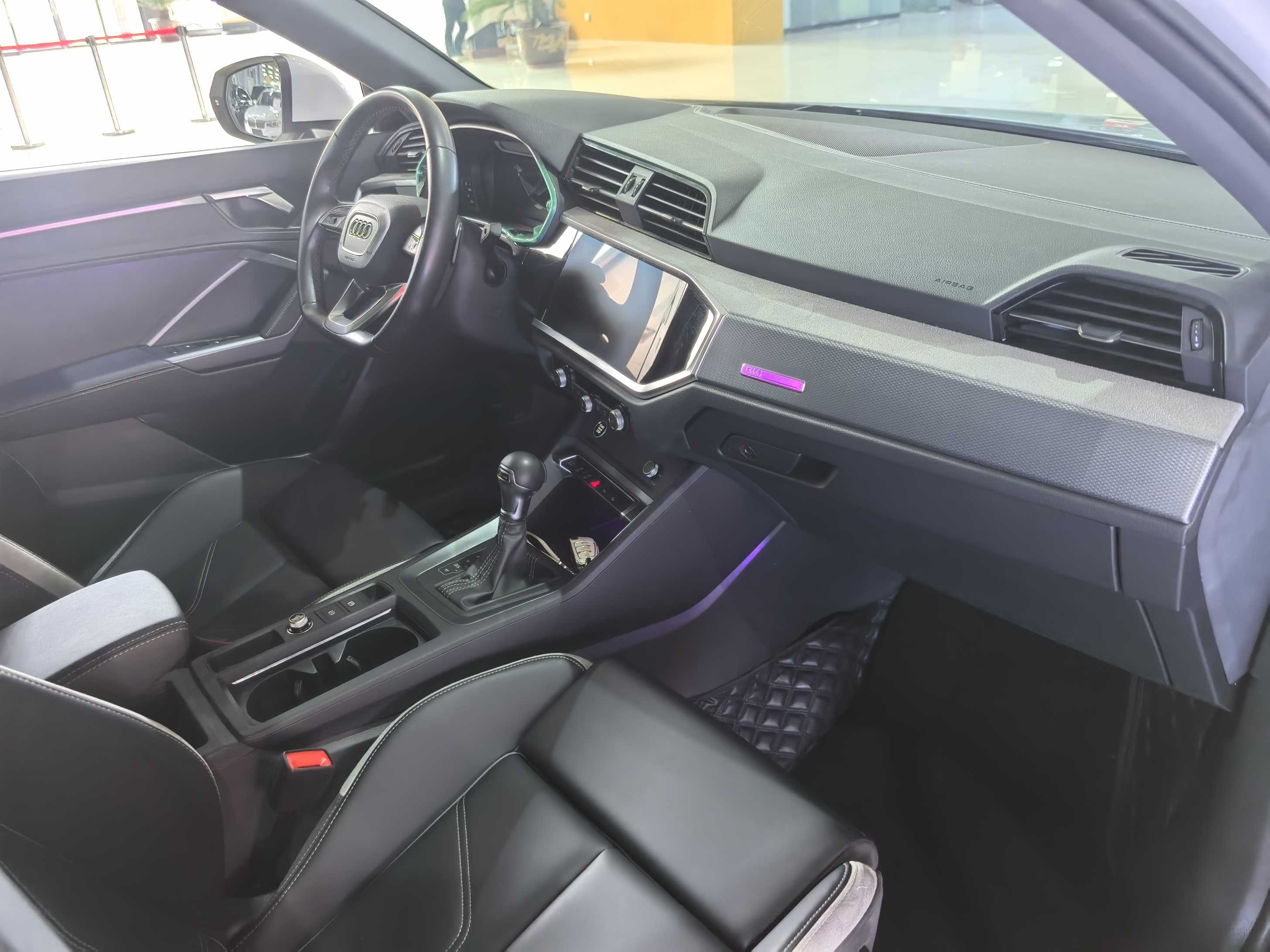 Audi Q3 2024 car image #15