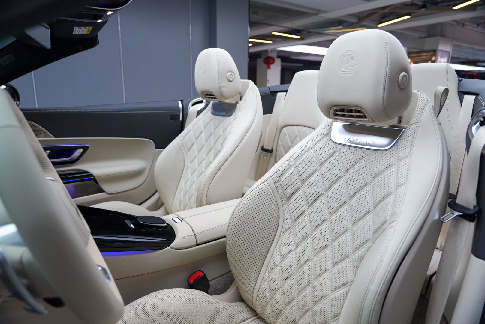 Mercedes-Benz SL Class 2025 immagine di auto #15