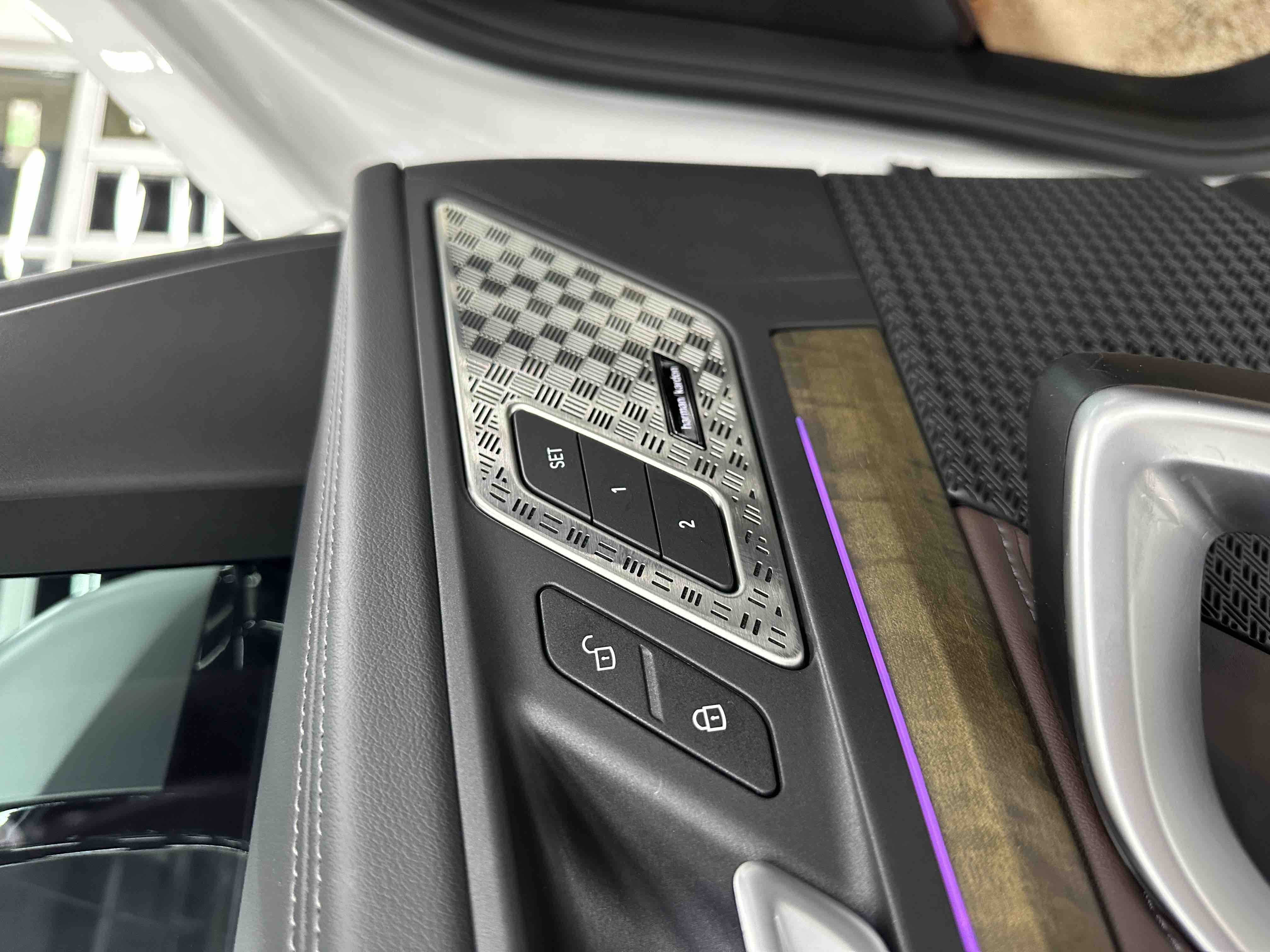 BMW iX1 2024 #15 BMW iX1 2024 car image #15