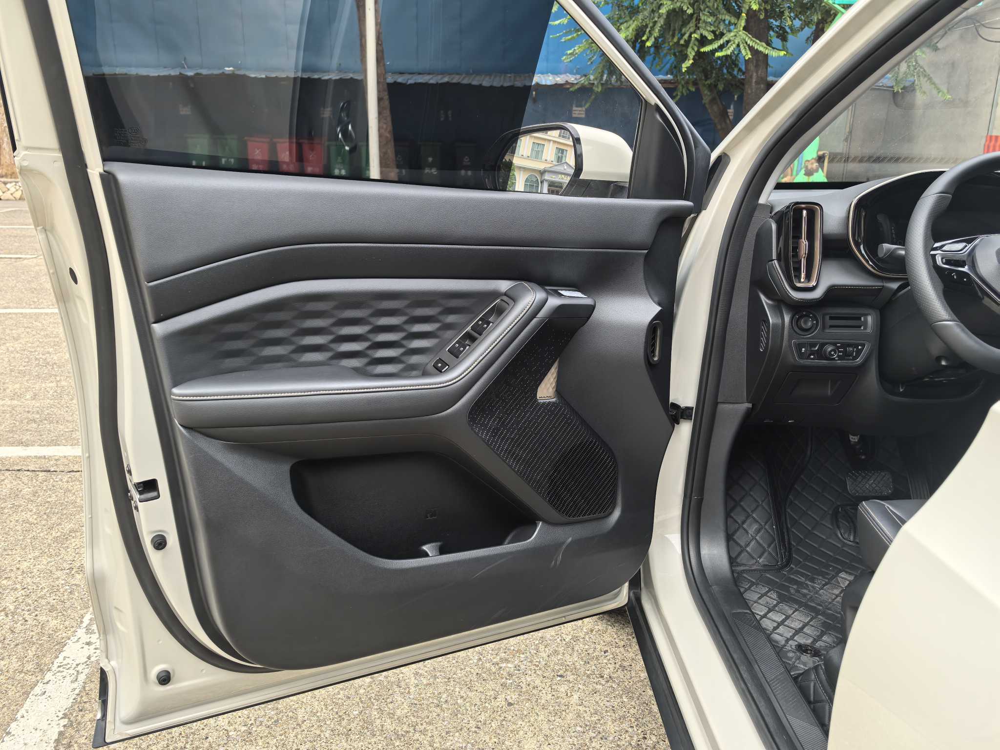 Wuling Xingyun 2024 #15 Wuling Xingyun 2024 car image #15