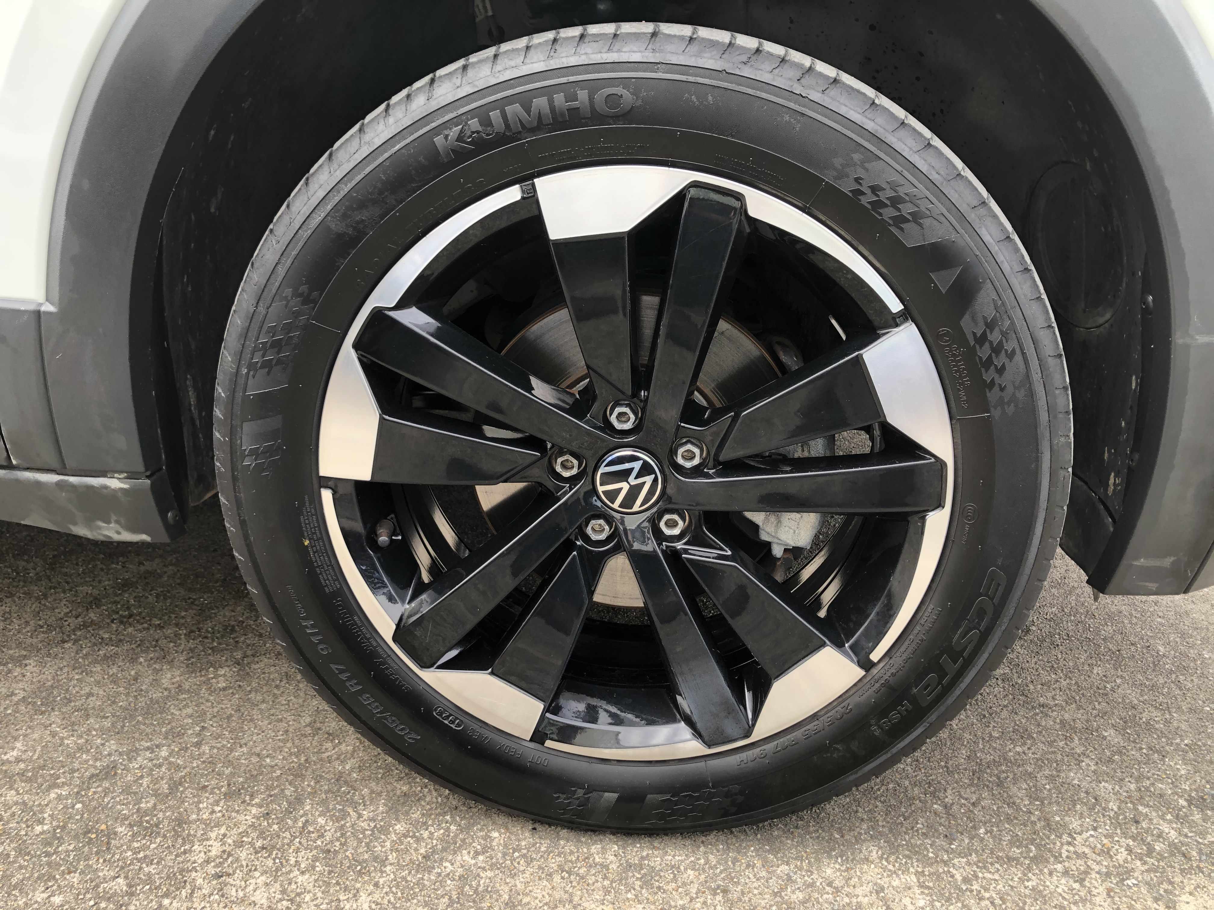 Volkswagen Tacqua 2023 car image #15