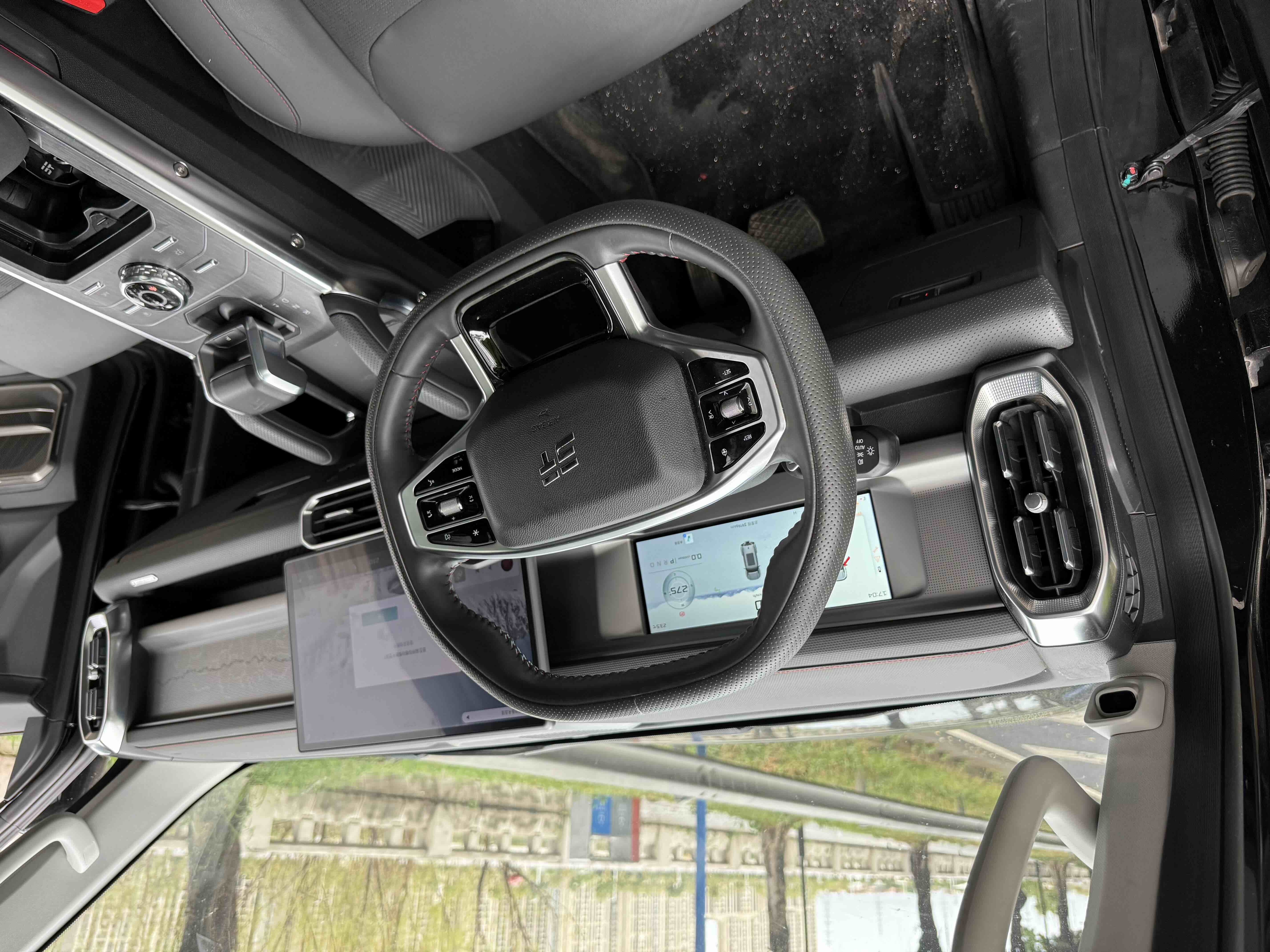 Jetour Traveller 2023 car image #15