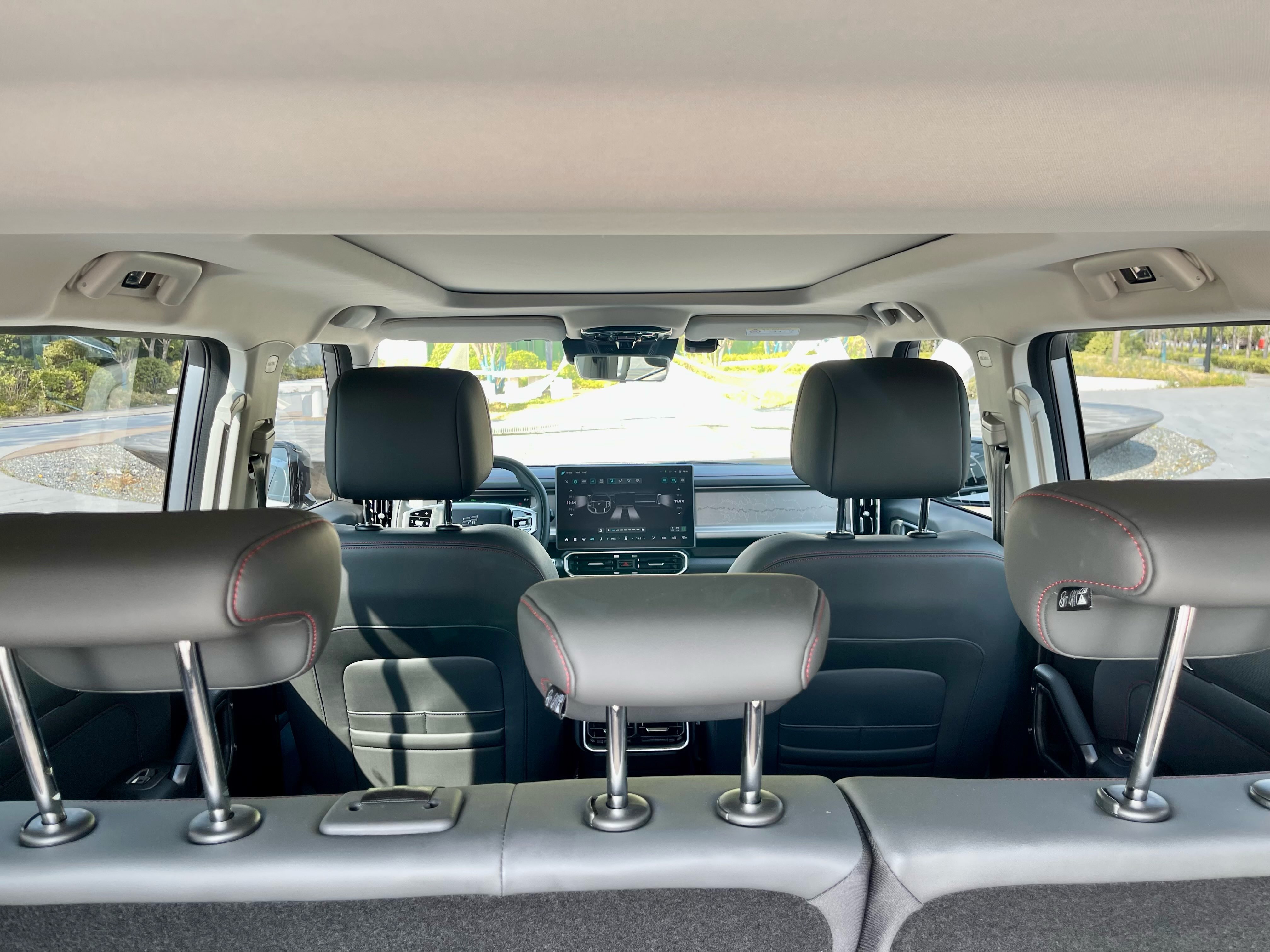 Jetour Traveller 2023 car image #15