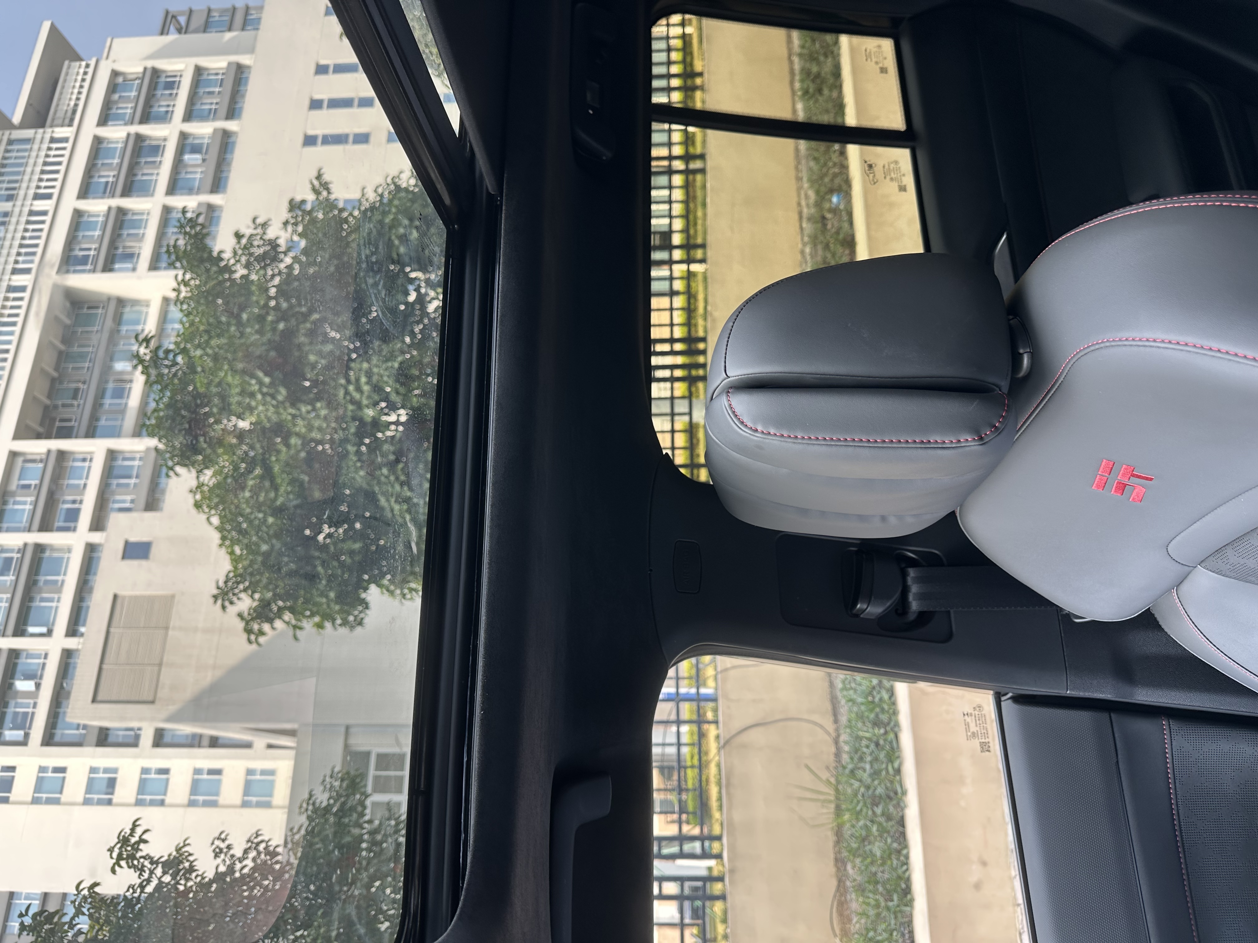 Jetour Traveller 2024 car image #15