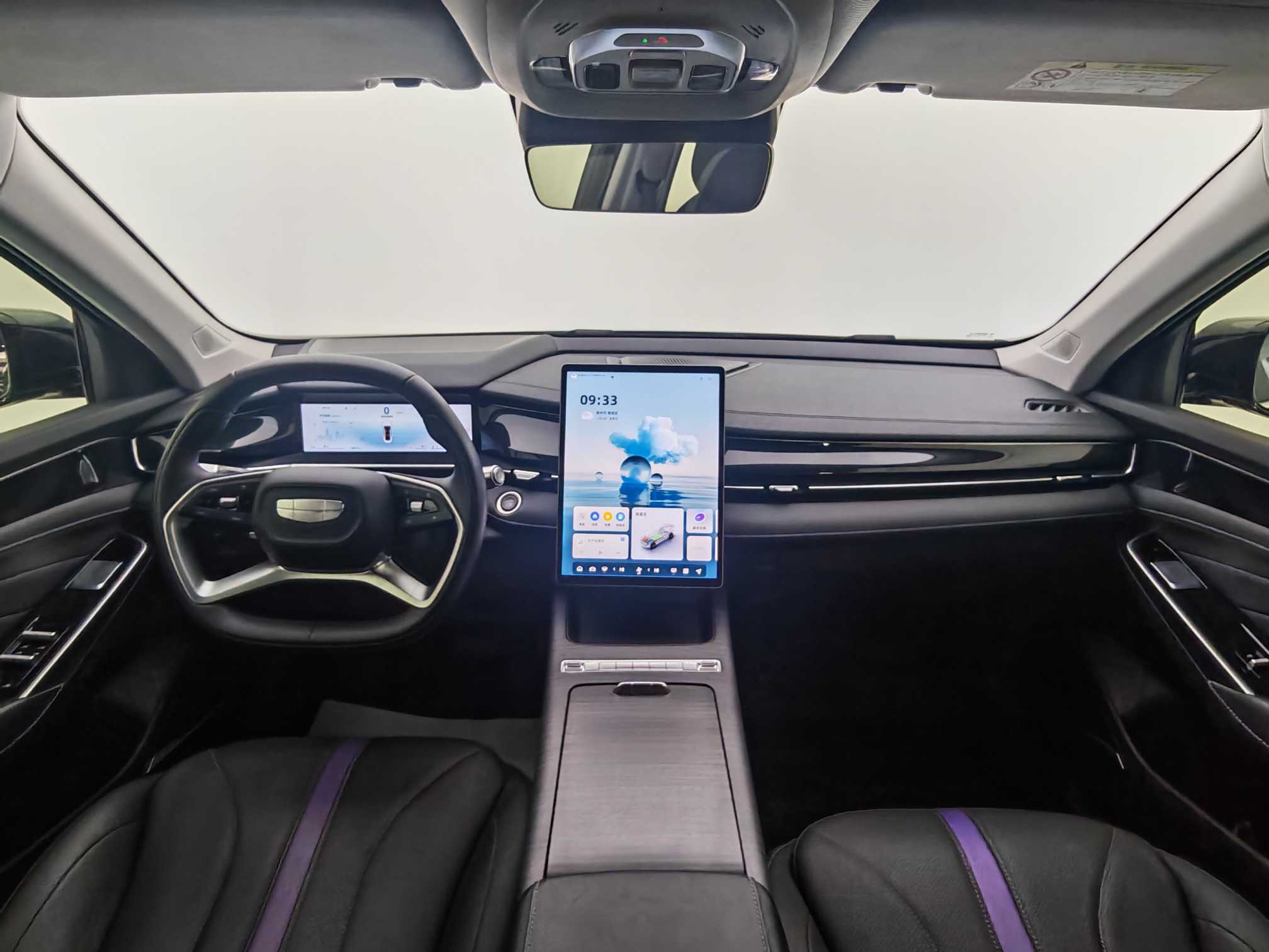 2025 car image #15