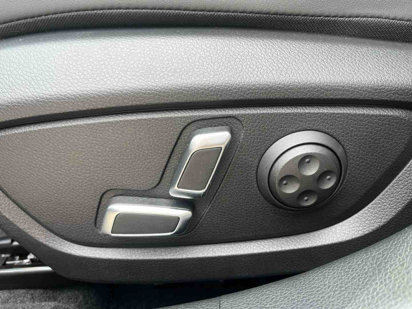 GEELY PrefaceL 2024 car image #15