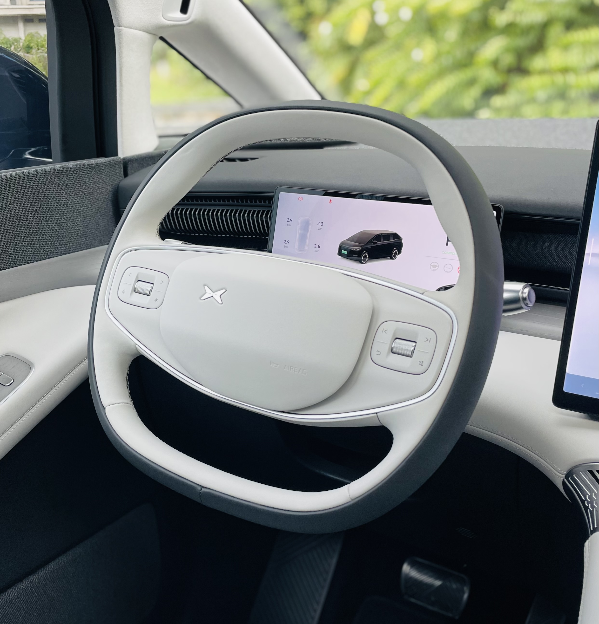 小鹏 小鹏X9 2025 汽车图片 #15