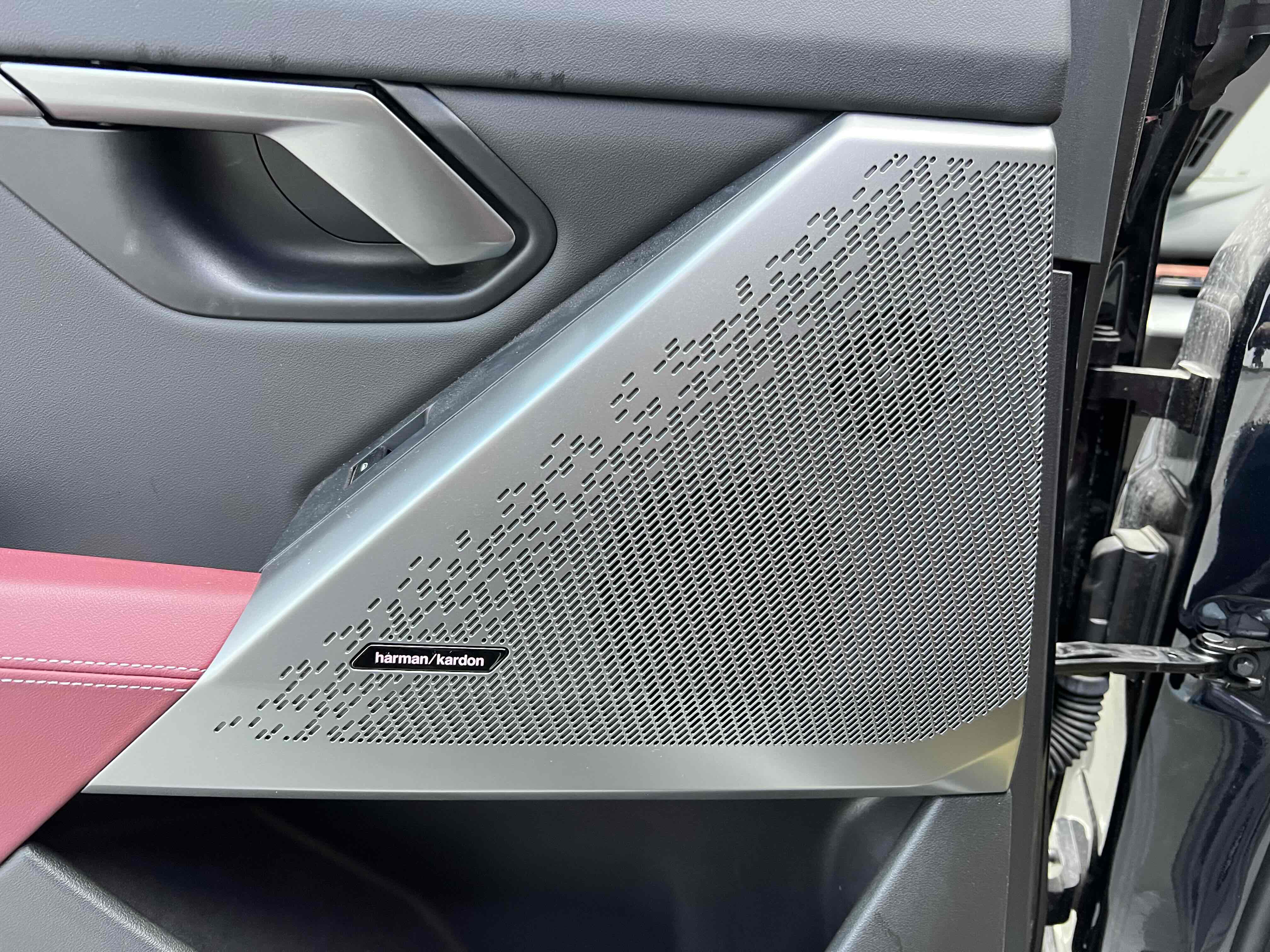 BMW i5 M60 2025 #15 BMW i5 M60 2025 car image #15