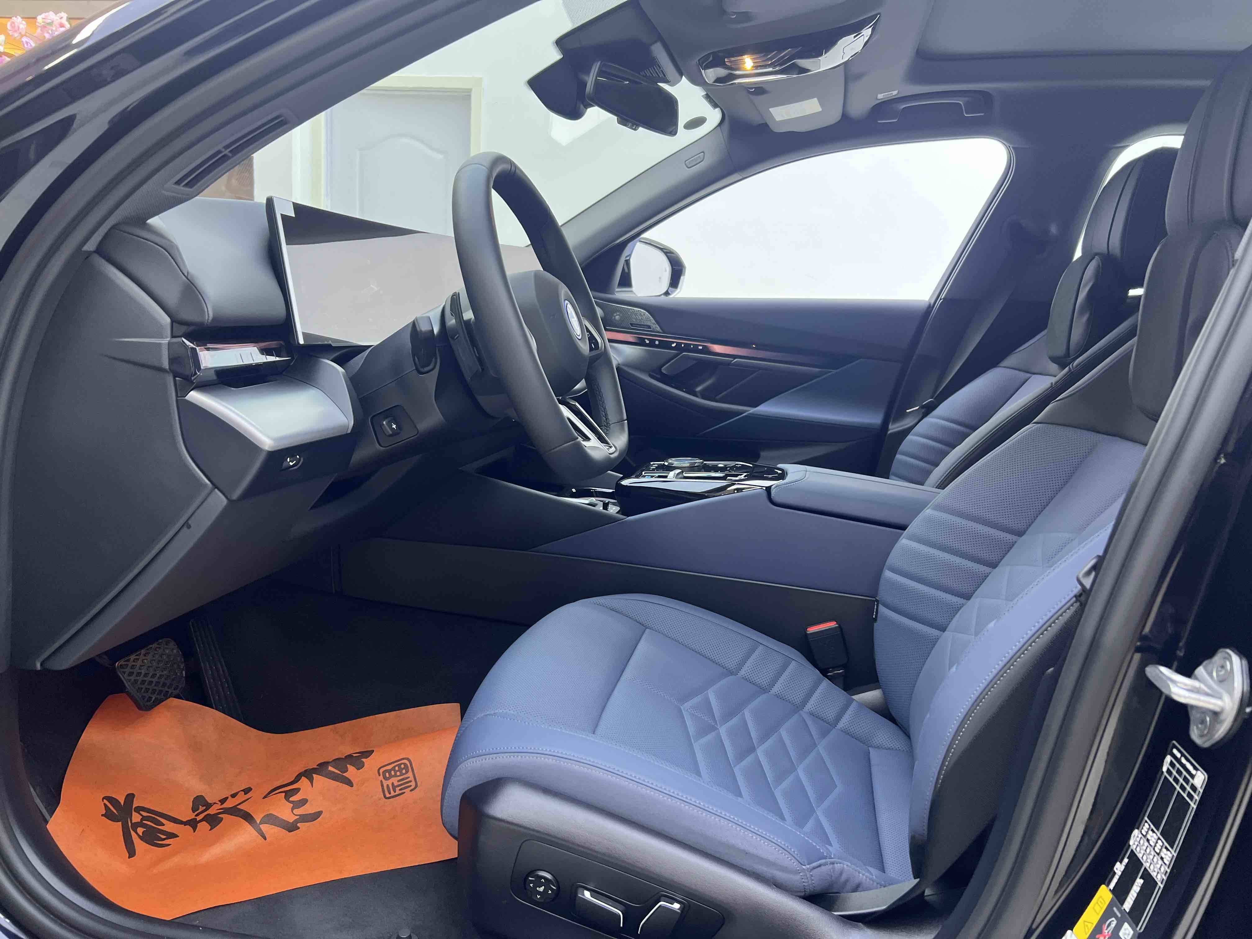 BMW i5 2025 car image #15