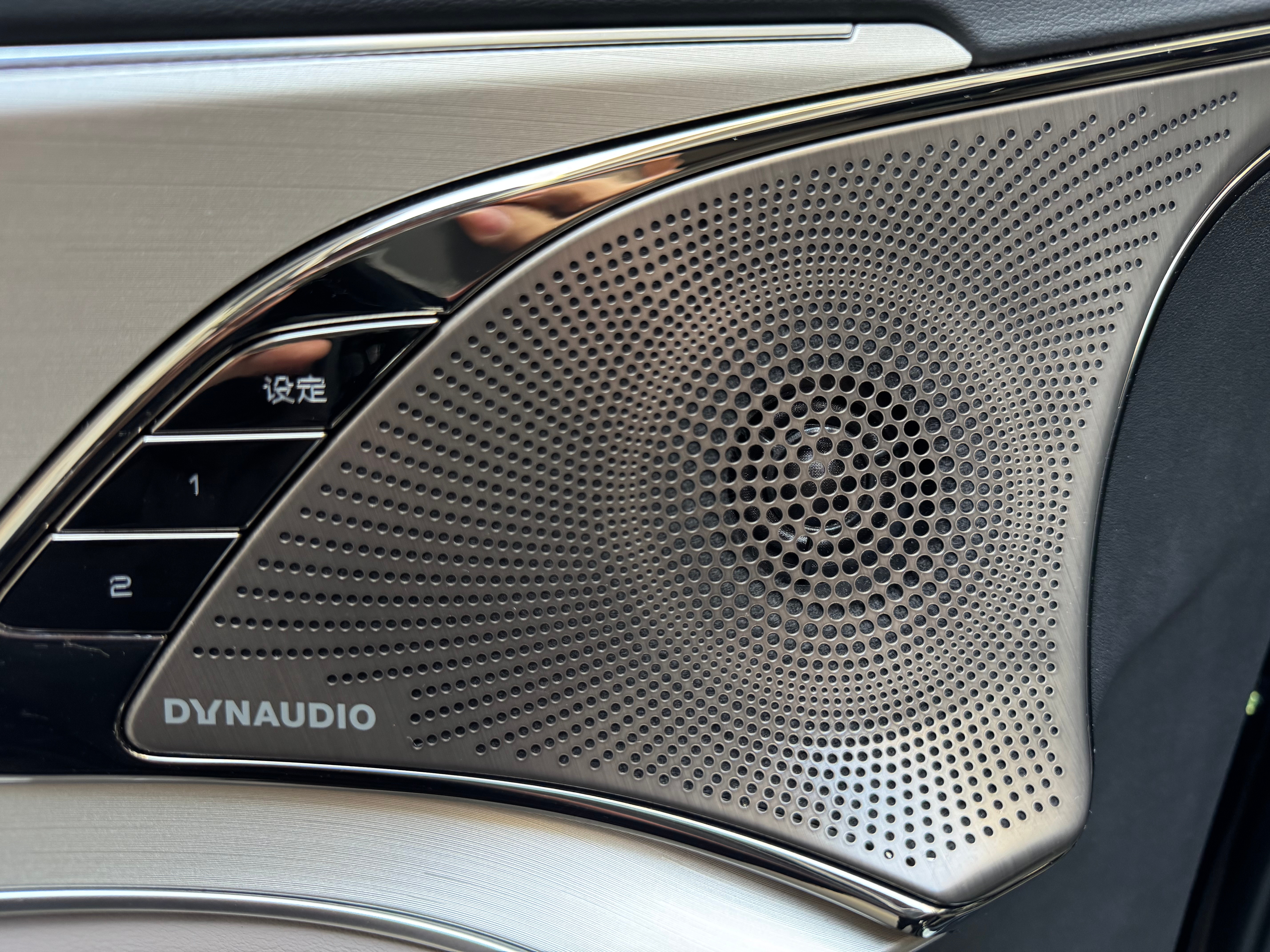 BYD Han 2024 car image #15