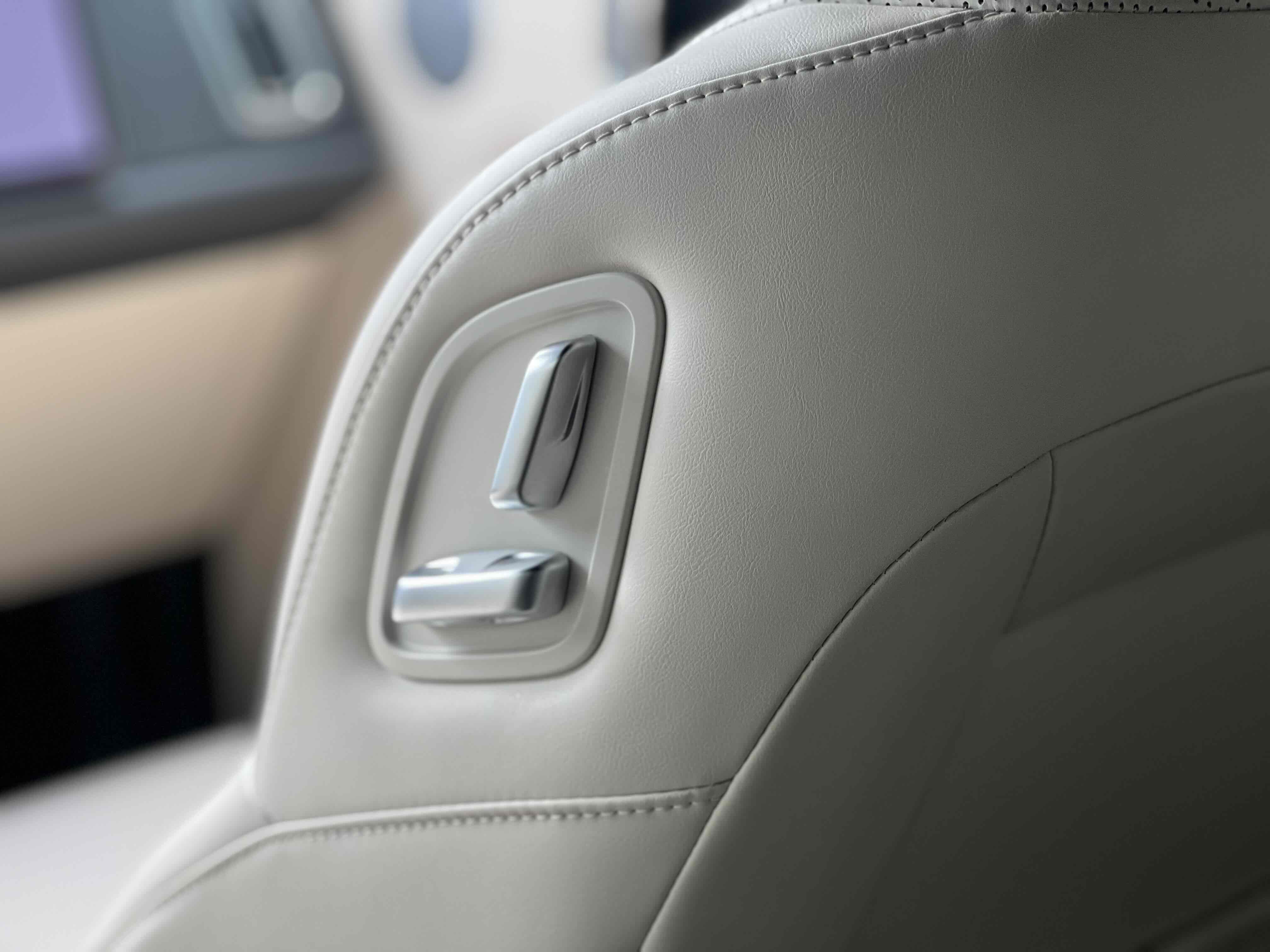 Li L8 2024 изображение автомобиля #15