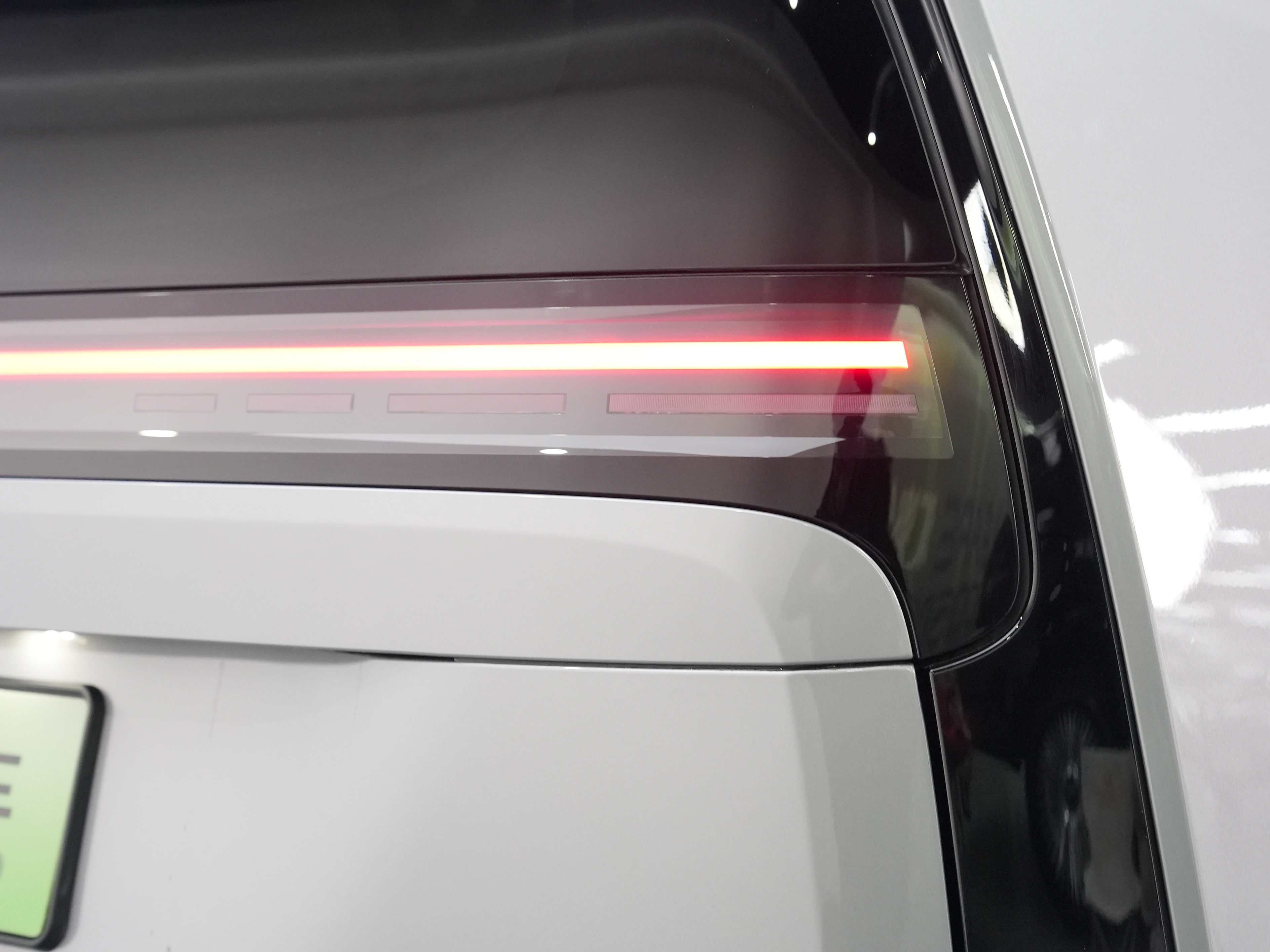 理想汽车 理想MEGA 2025 汽车图片 #15