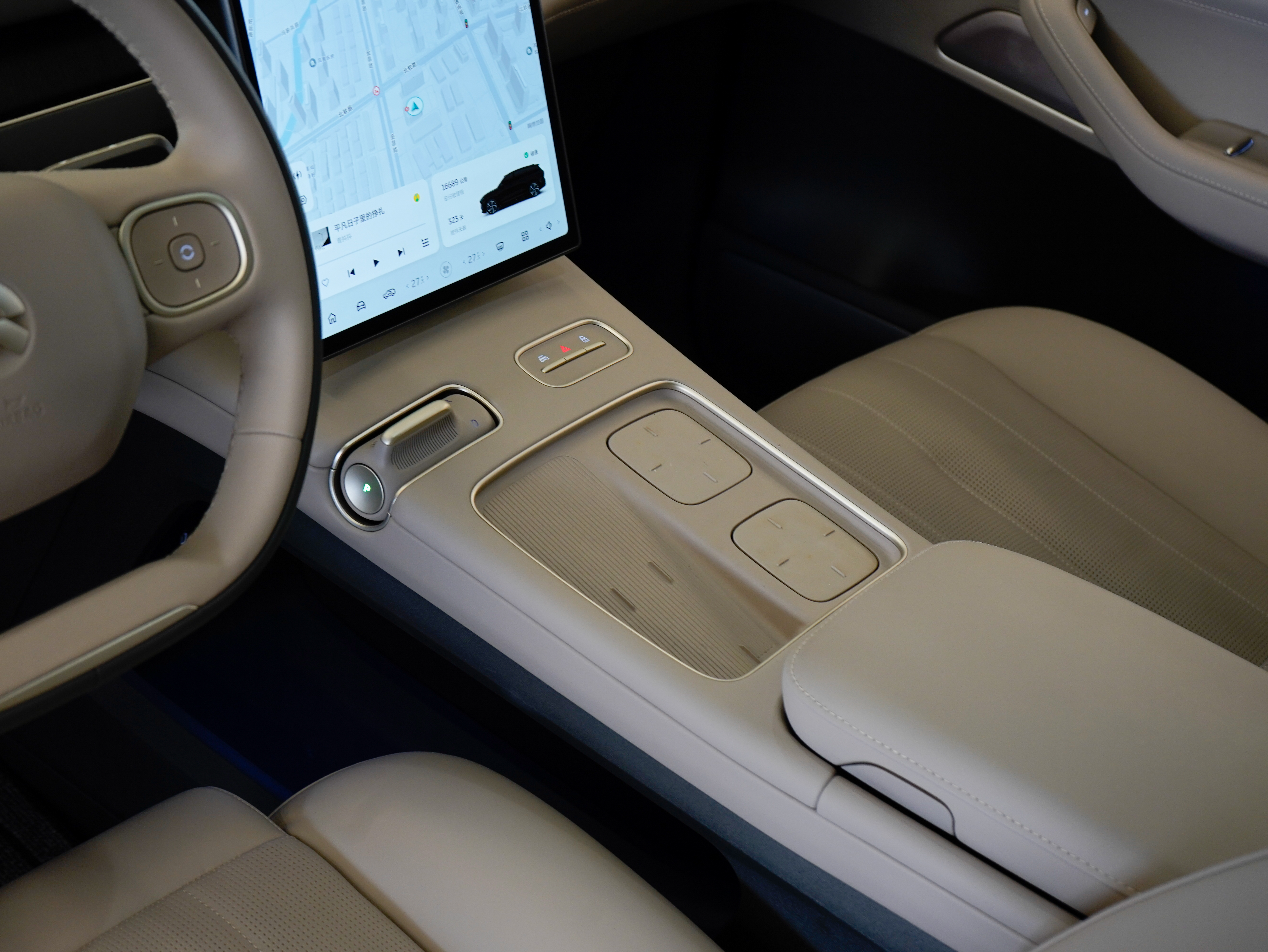 NIO ES8 2025 imagen de coche #15